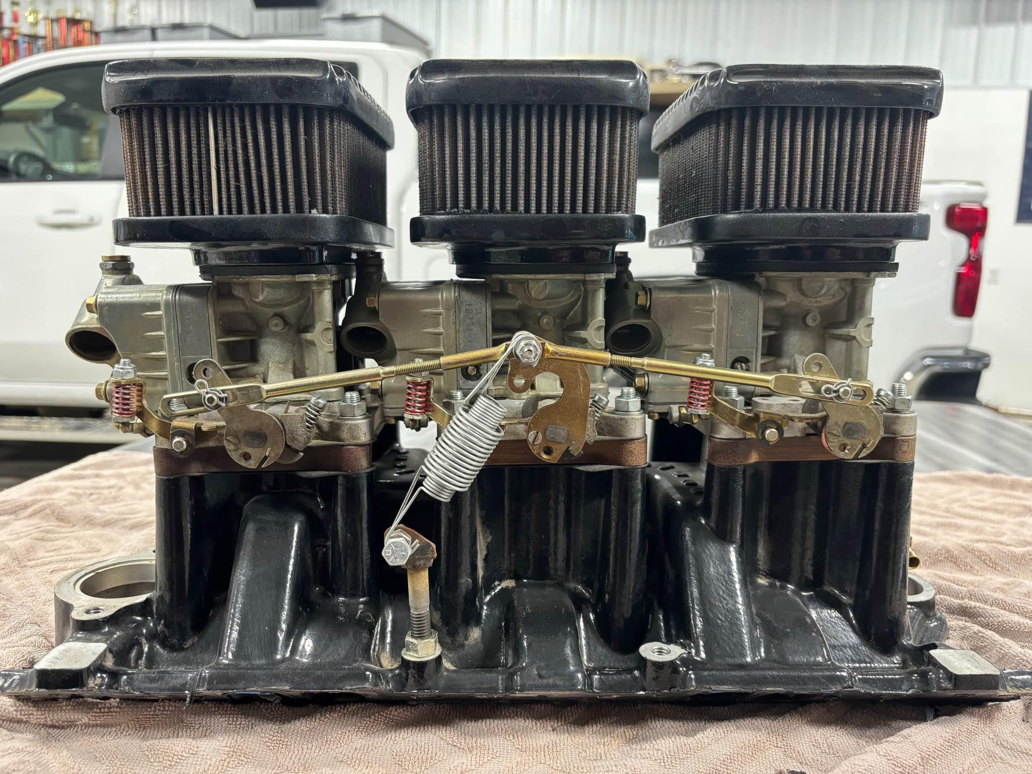 Holley 3 deuces intake for small block Chevy - Car Engines & Engine ...