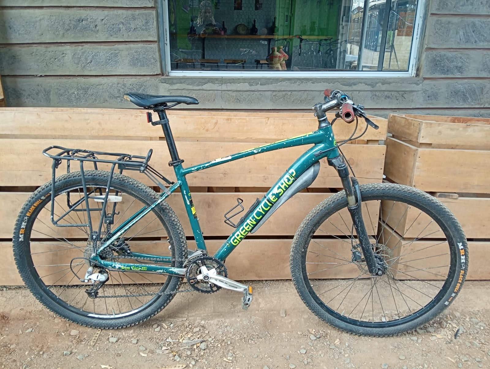 Giant Snap. Wheel size 26. 8by3 speed. Shimano equipped. Asking 29,000