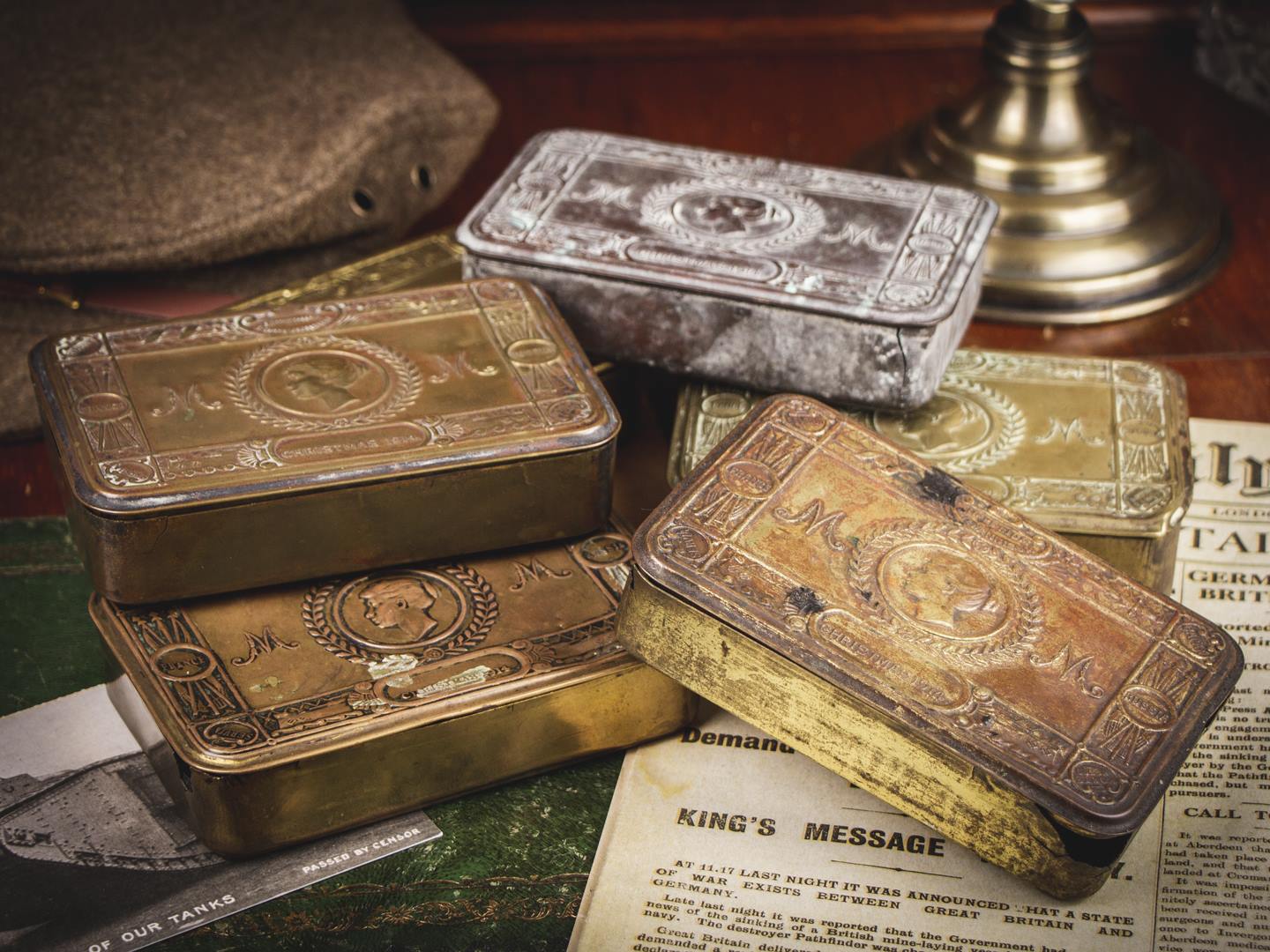During Christmas 1914, the Royal Family sent Princess Mary gift