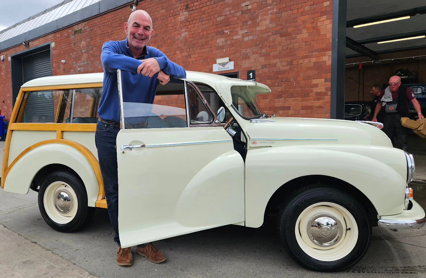 West Riding Classic Cars added... - West Riding Classic Cars