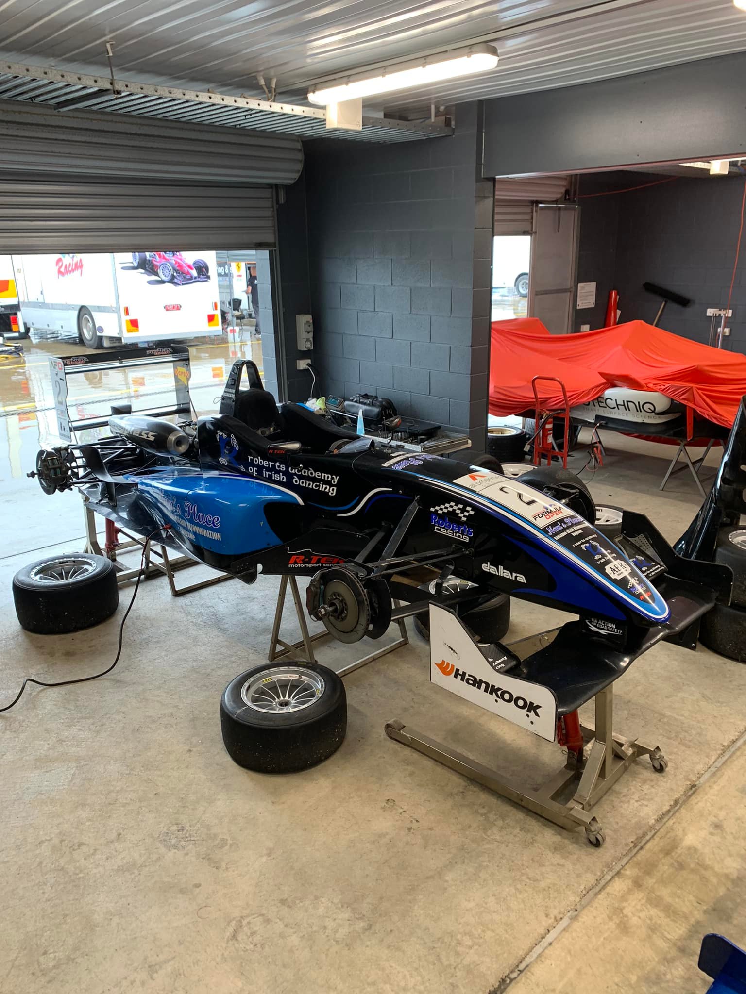 Roberts Racing