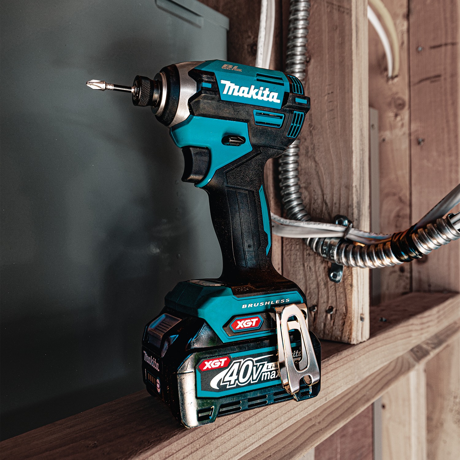 The 40V max XGT® 4-Speed Impact Driver Kit (2.5Ah) (GDT04D) gives