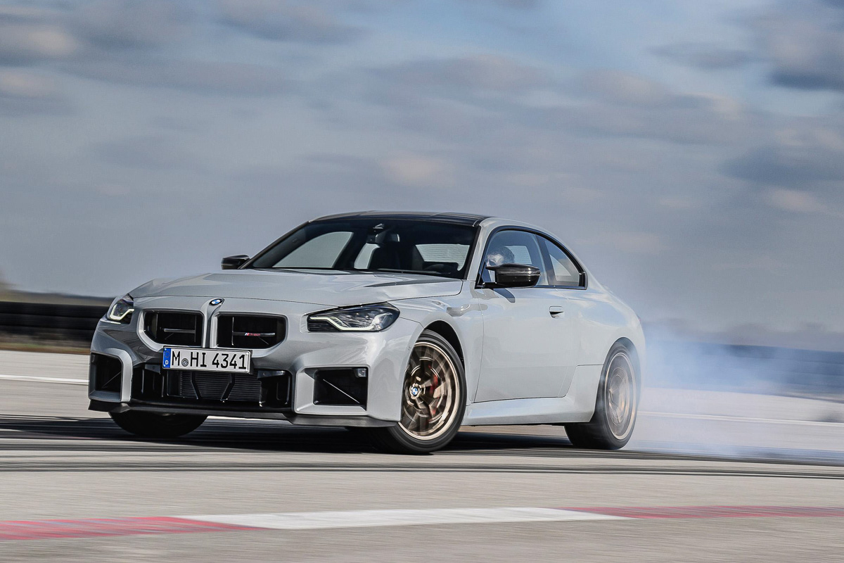 How much more horsepower does the 2025 BMW M2 have?