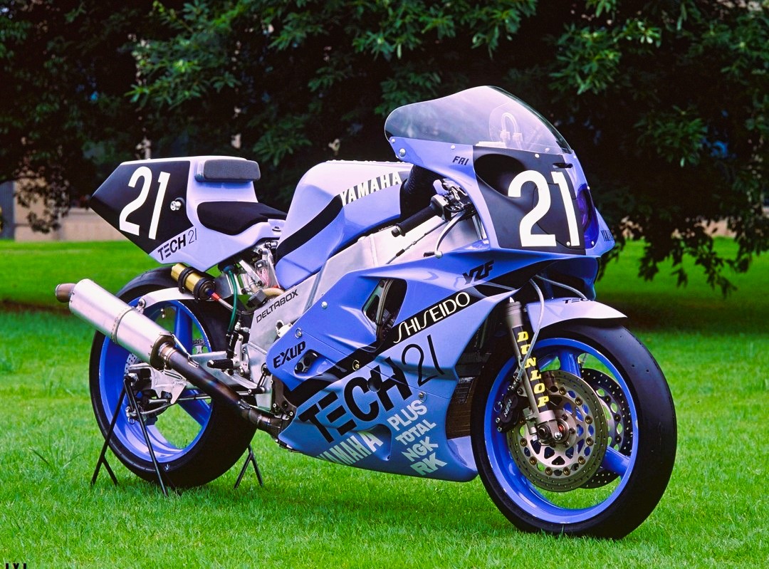 SHISEIDO TECH21 RT Yamaha YZF750 Eddie Lawson/ Tadahiko Taira(平 忠彦)