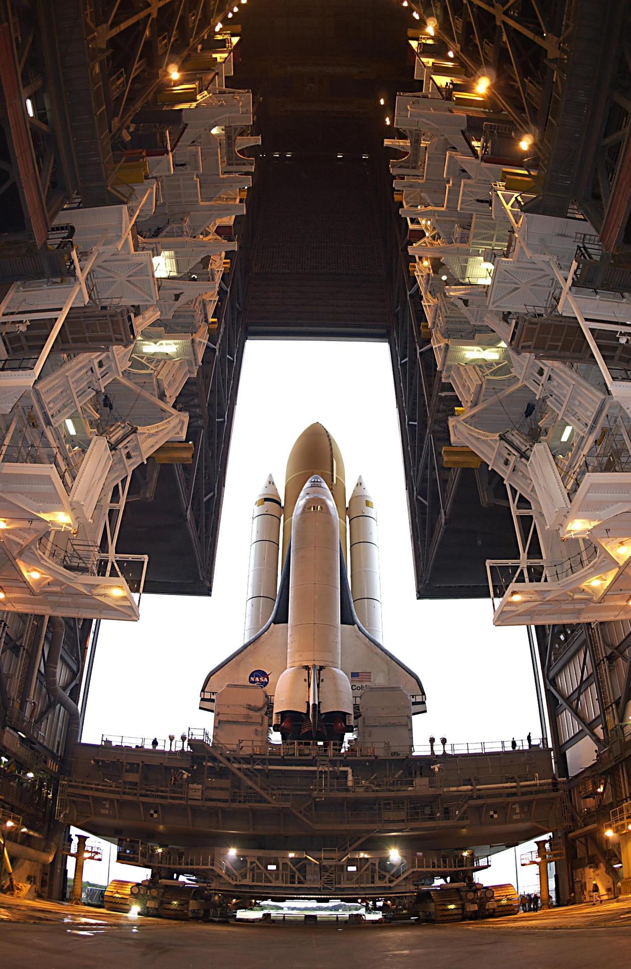 Blast - Space Shuttle Columbia rolls out from the Vehicle Assembly ...