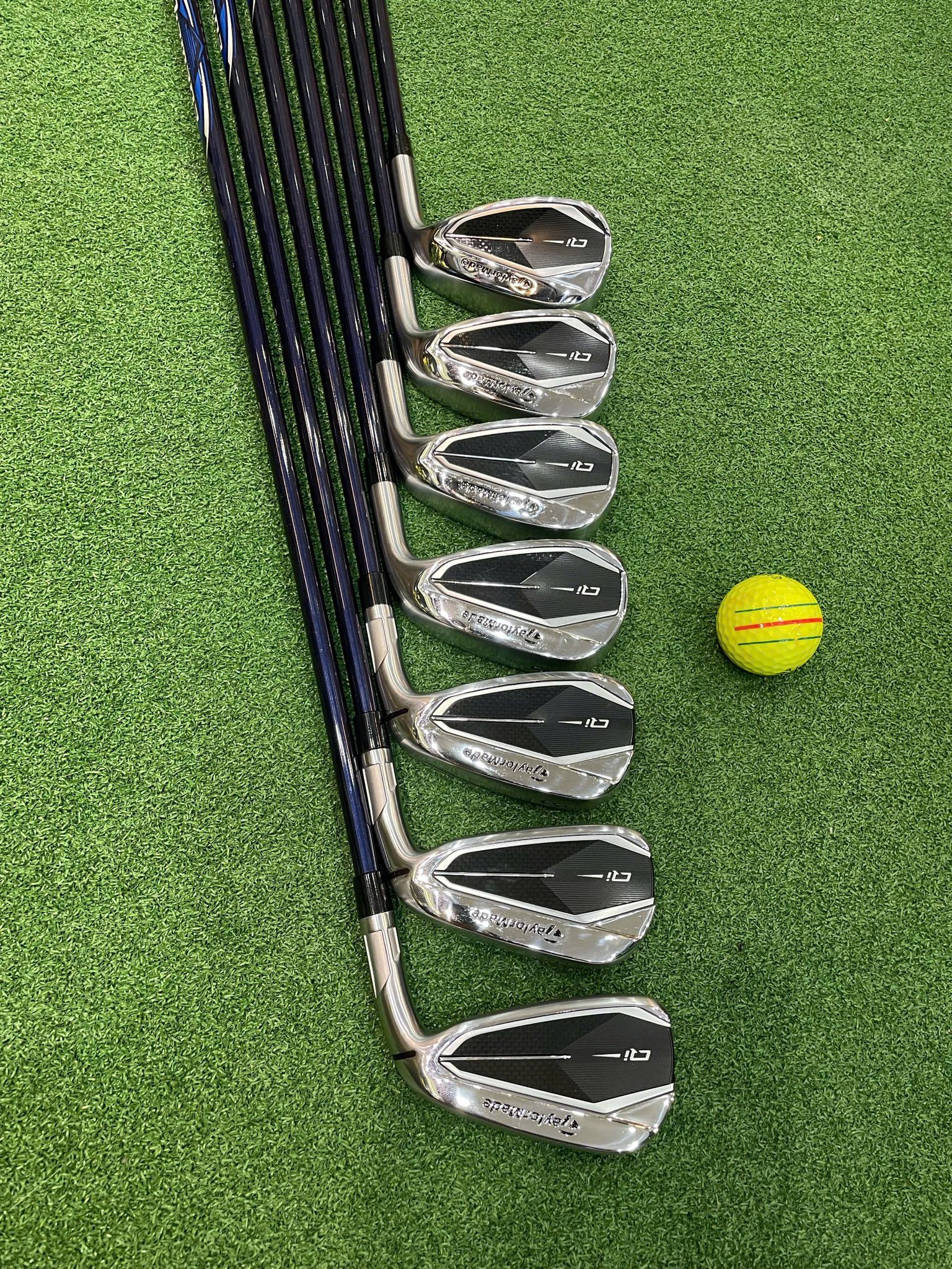 Bộ sắt Taylormade Qi10 mới 90% 7 gậy 6.7.8.9.P.A.S Cán graphite R 