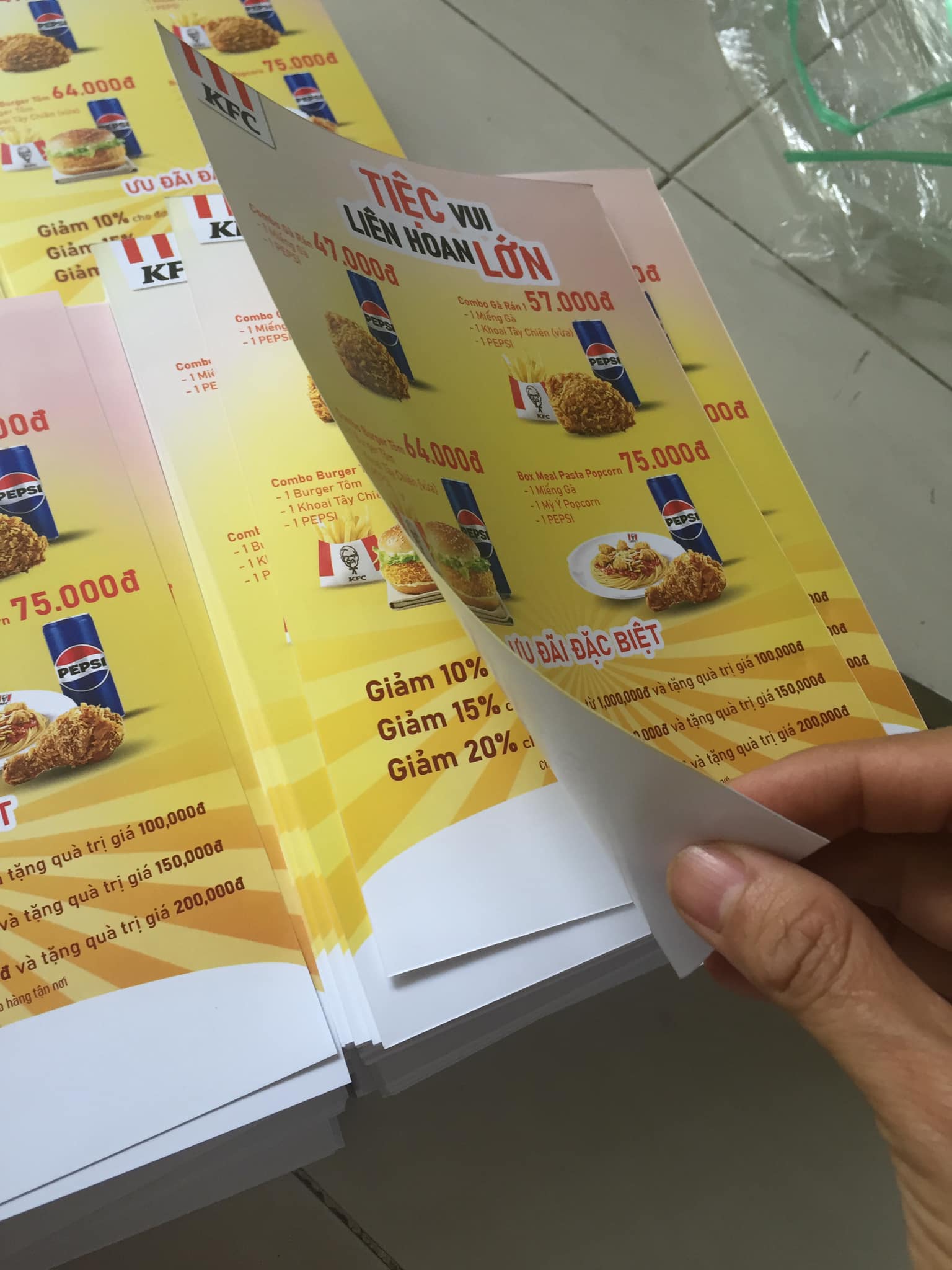 In tờ rơi, mẫu in tờ rơi quảng cáo poster đẹp, in bao bì tại Đà Nẵng ...