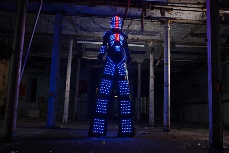 Robô Led Brasil - Robô Led Brasil added a new photo — in...