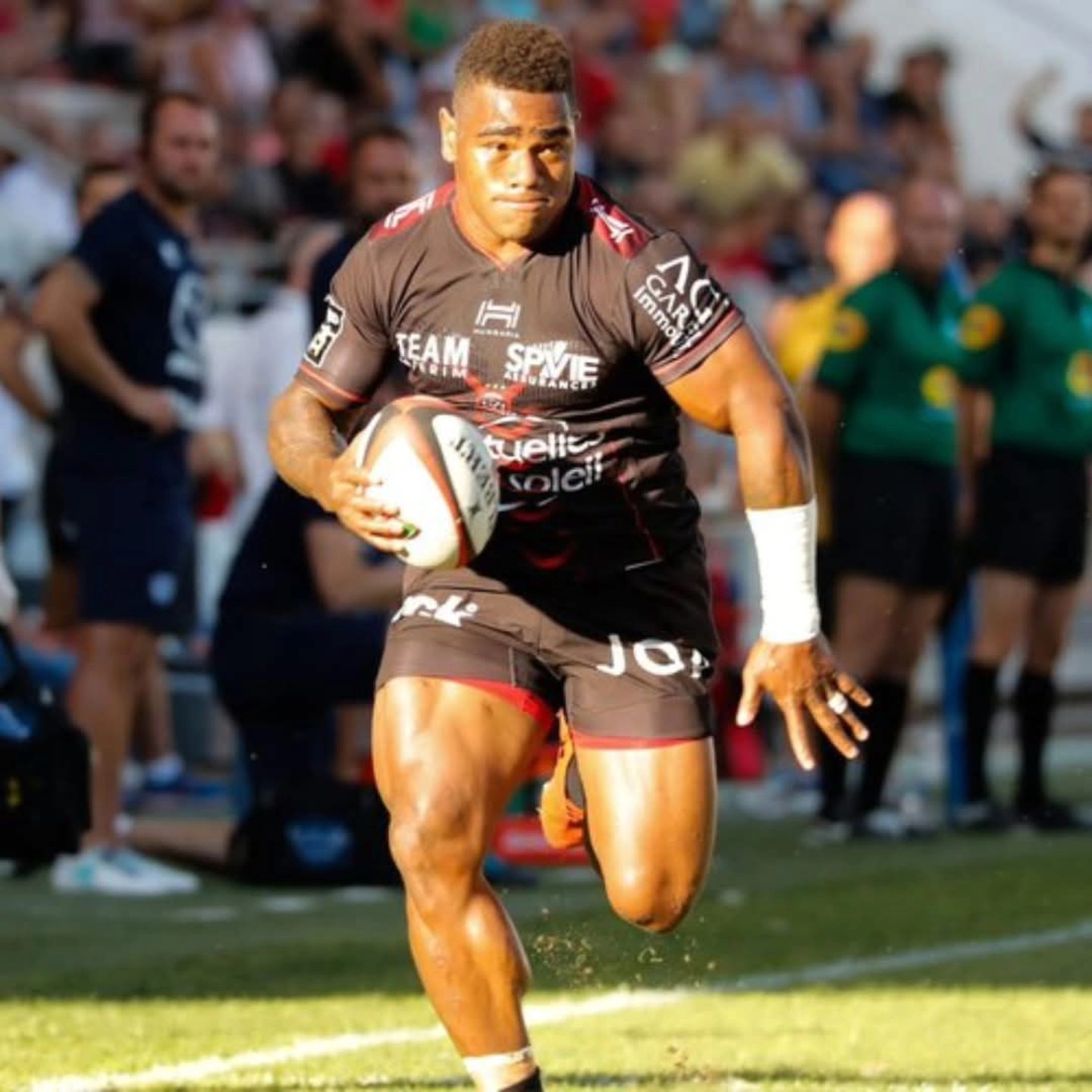 FIJI - Josua Tuisova is a human bulldozer whose terrifyingly humongous ...