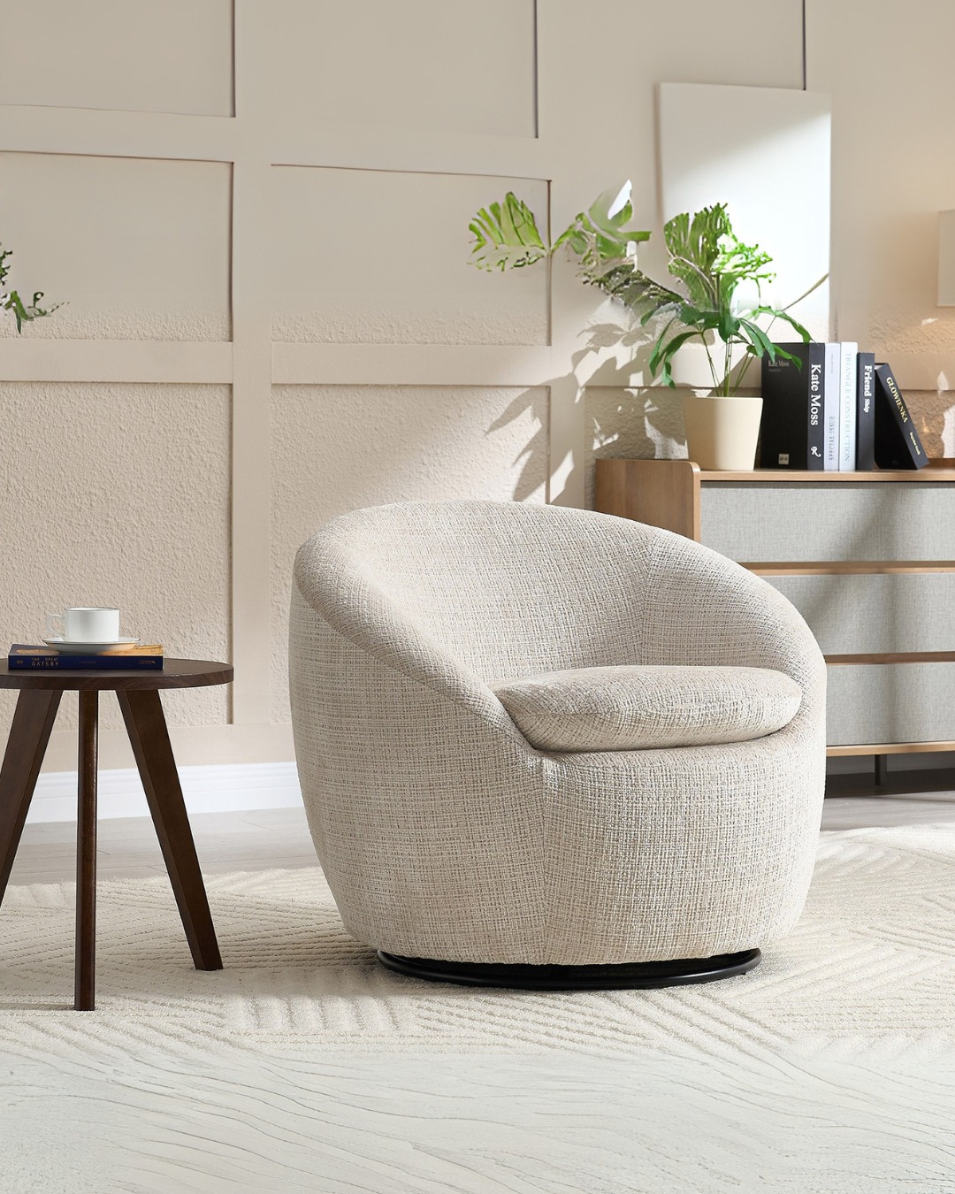 Clean, cozy, aesthetic. Der ALPINE Sessel bringt modernes Design auf den Punkt ✨🌾 Art.-Nr.: 46862 #riessambiente #interior #interiordesign #interiorstyling #möbel #home #homedesign #homeinspo #interiorinspiration