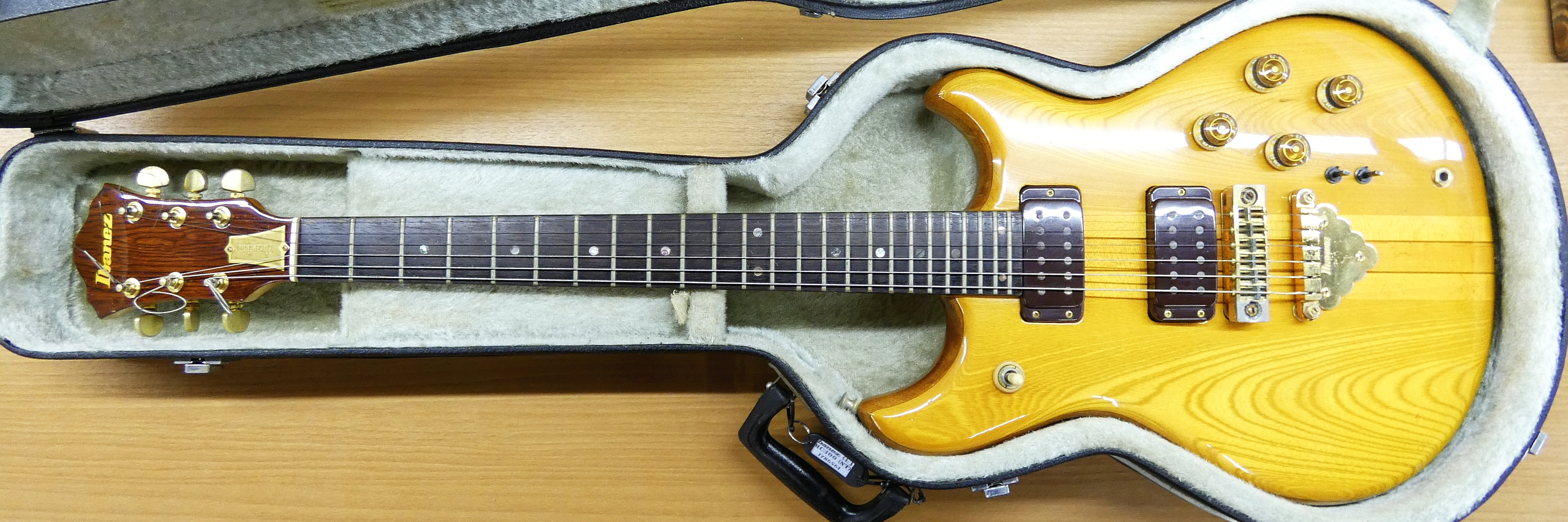 Ibanez Musician Series MC300 guitar features and specifications