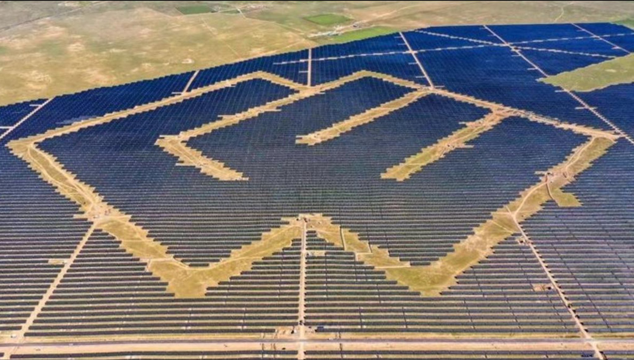 China’s massive new solar plant has 5.9... - Hashem Al-Ghaili | Facebook
