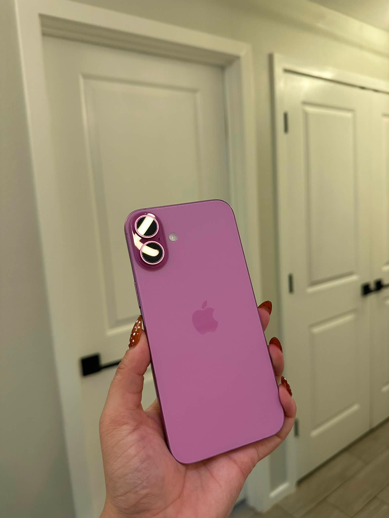 iPhone 16 Plus Pink for sale, unlocked, 128gb, 92% battery, $585