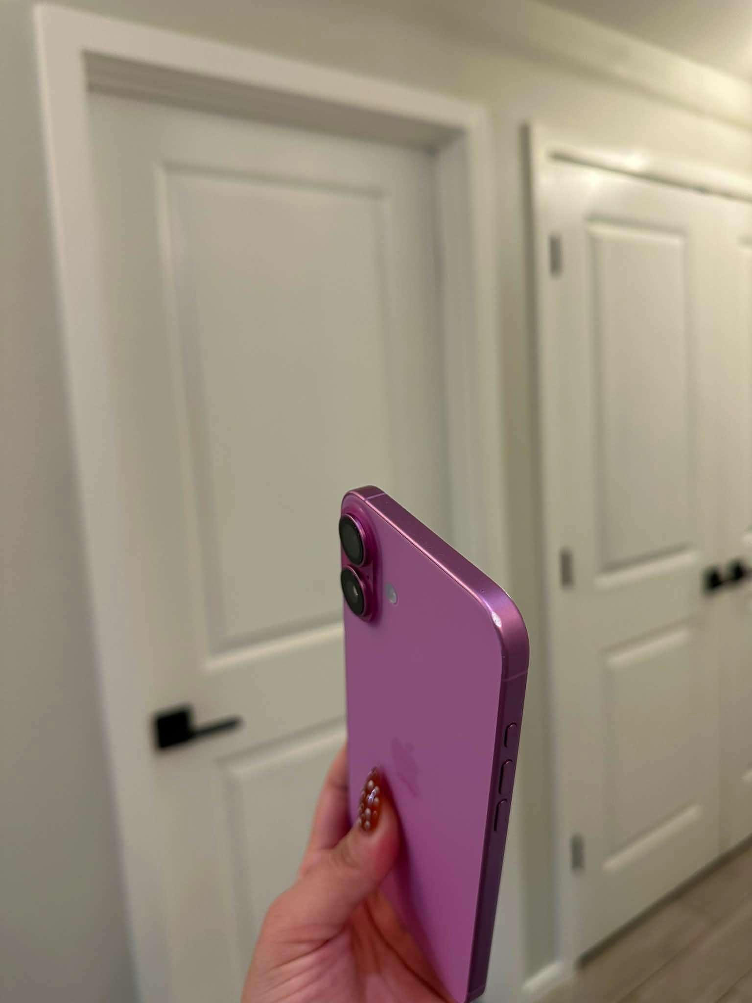iPhone 16 Plus Pink for sale, unlocked, 128gb, 92% battery, $585