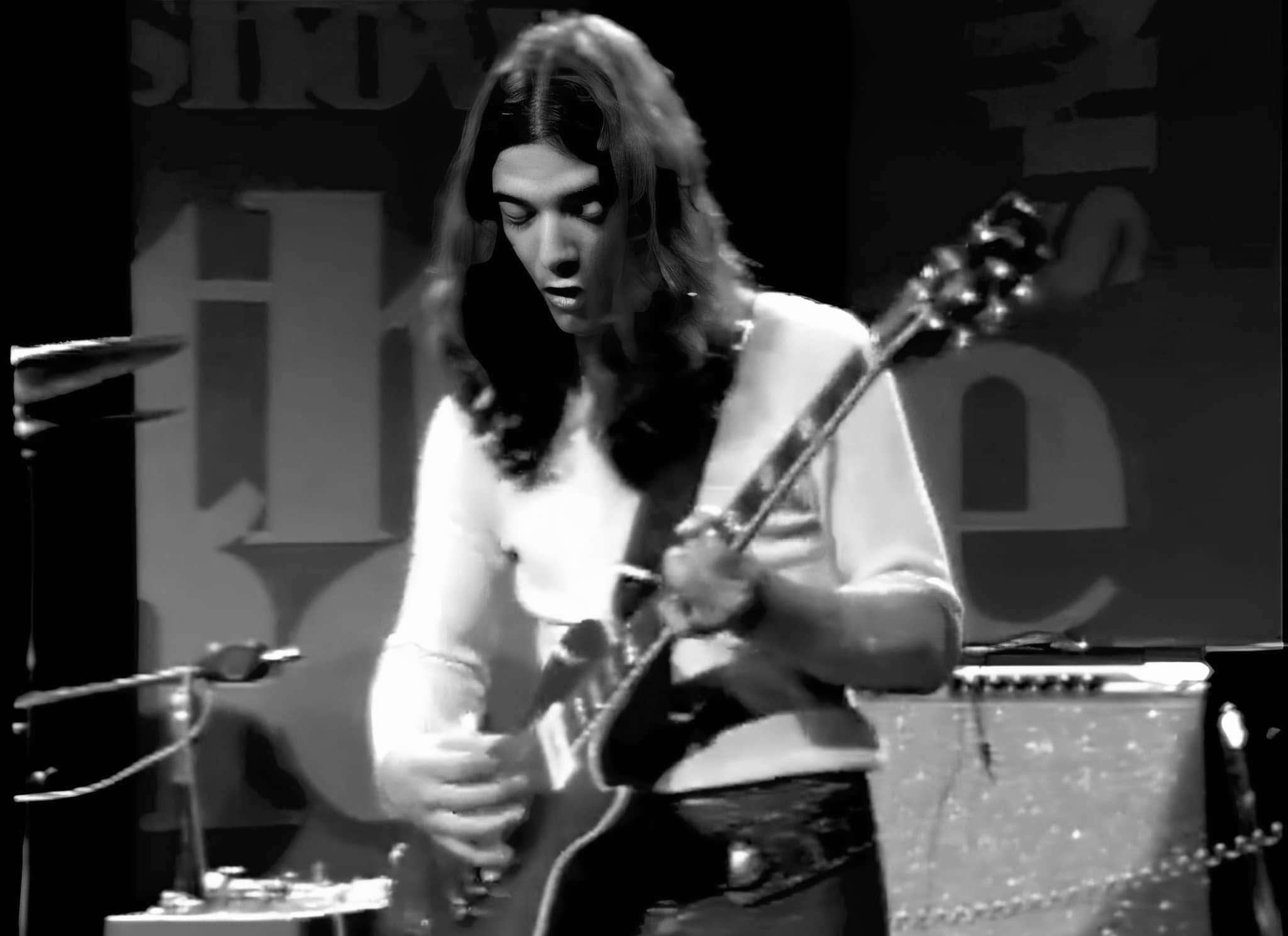 Tommy Bolin on The Show - PBS - 1970 Zephyr played on this live 