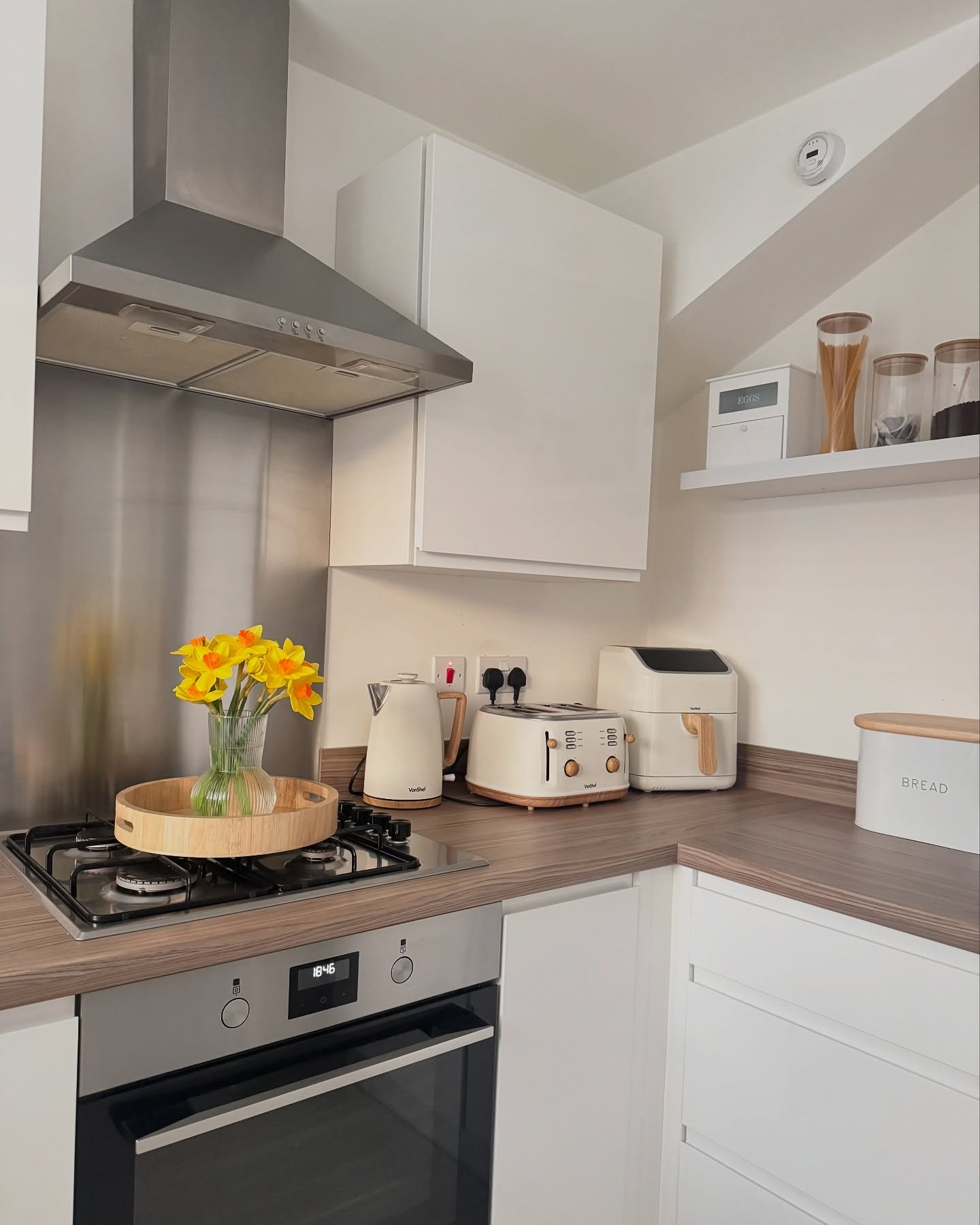 Vonhaus - Ready to elevate your kitchen game without... | Facebook