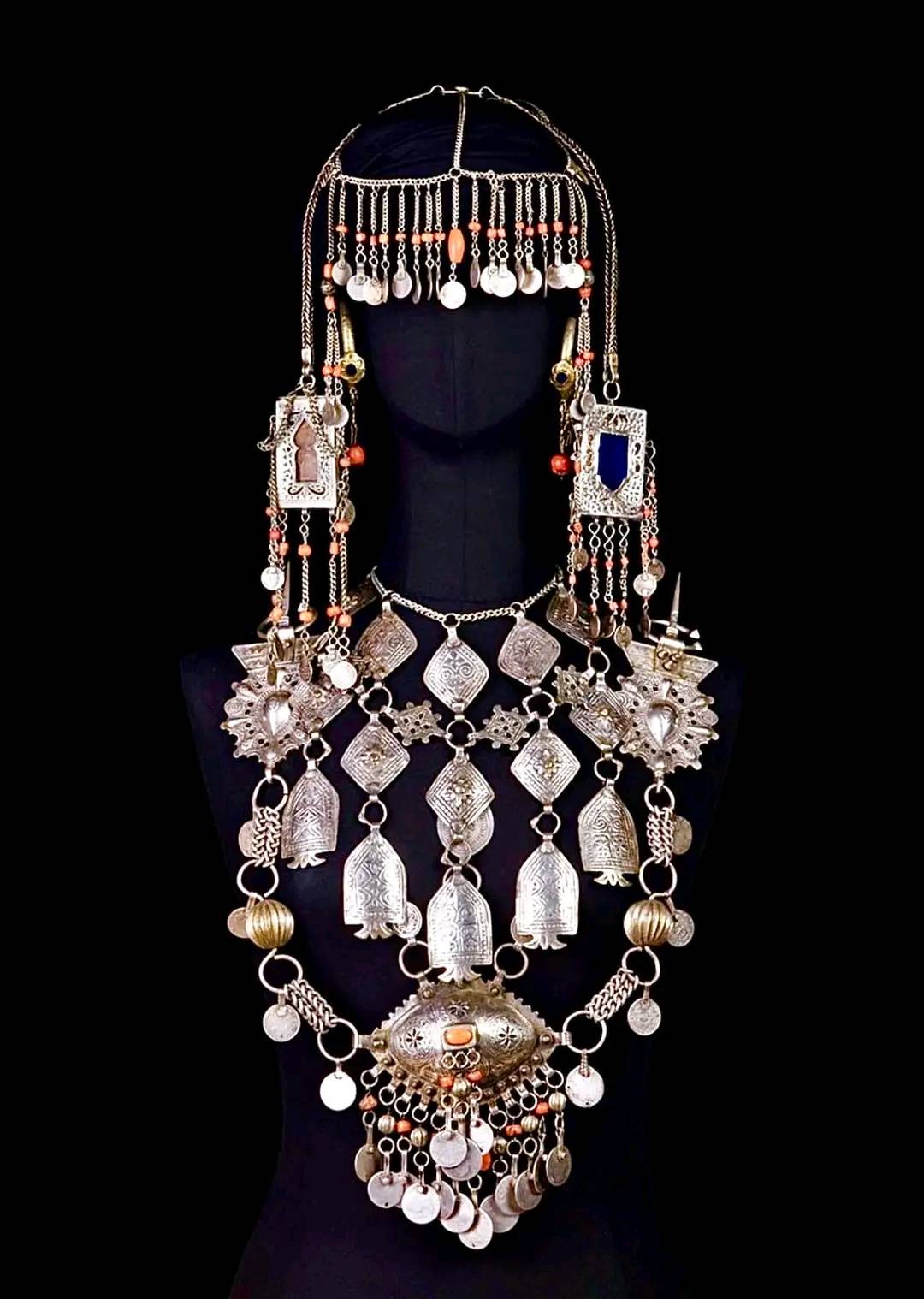 Jewellery from the Monde des Arts de la Parure - MAP in Marrakesh