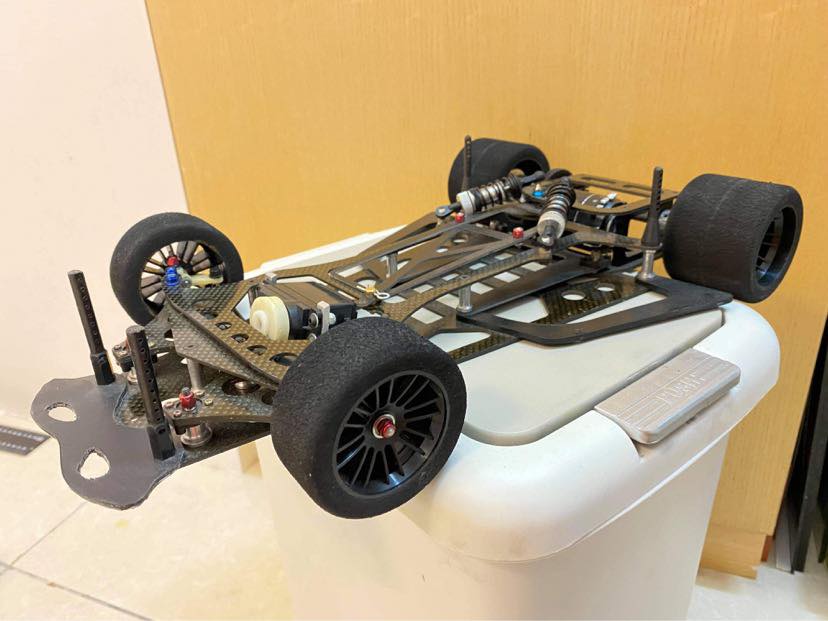 For sale : Yokomo YR4 M2 