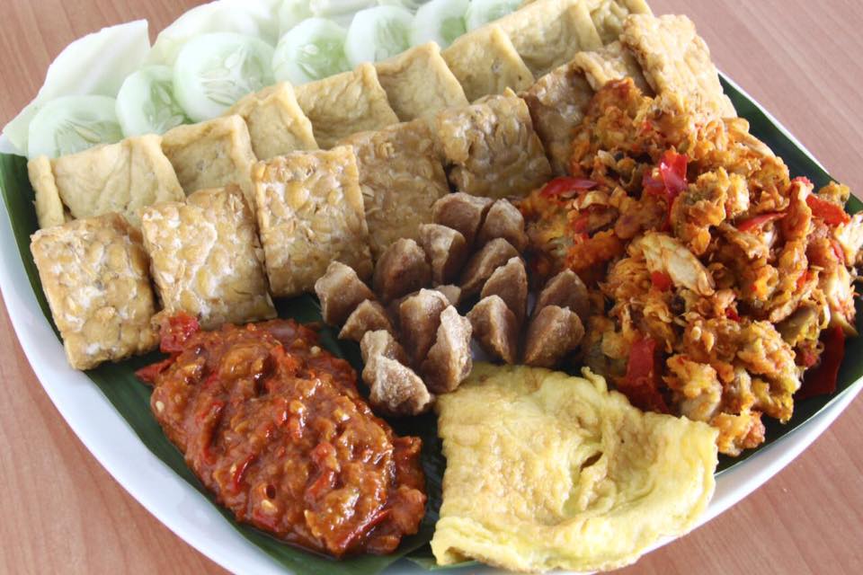 Ayam Tumbuk Rame - Halo semua buat keluarga