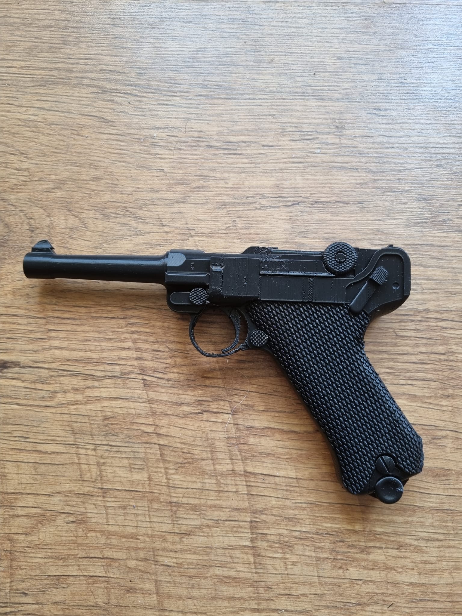 1:1 scale LS German Luger P 08 Parabellum Pistol model kit