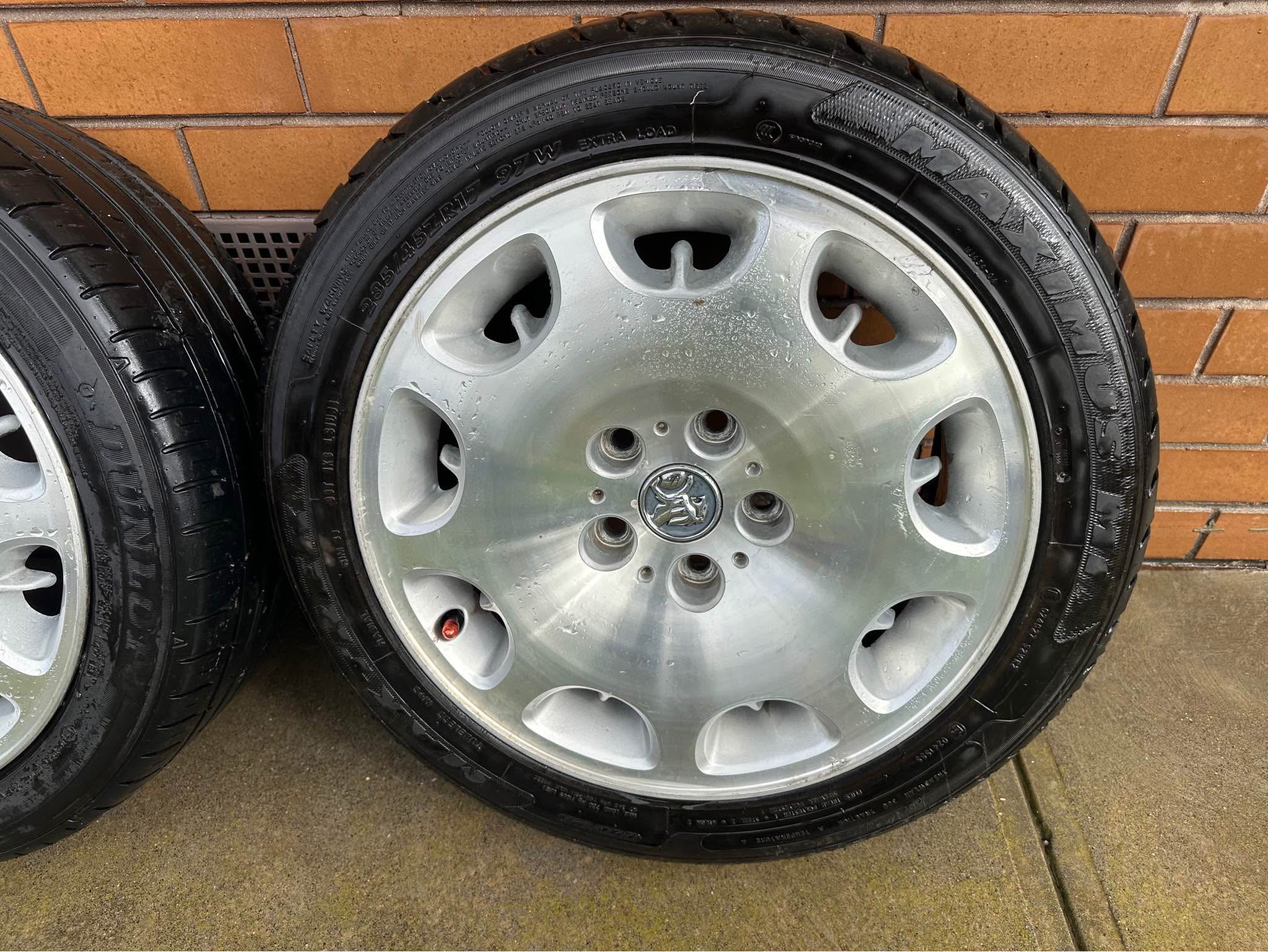 Vt Calais international rims - Car Wheels, Tires & Parts - Melbourne ...