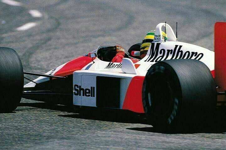 Ayrton Senna (McLaren-Honda MP4/4), Japanese GP, 1988. 📷 Sutton