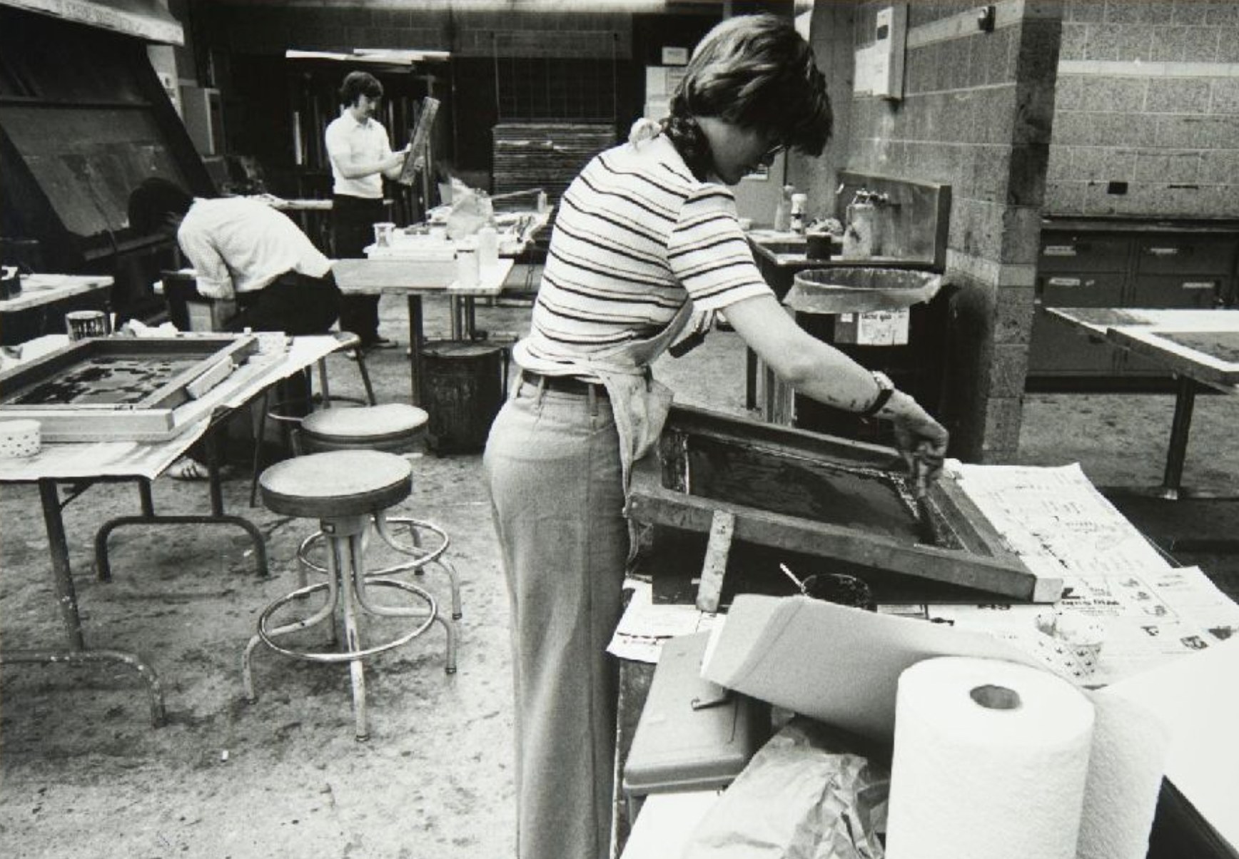 1970s printmaking workshop students