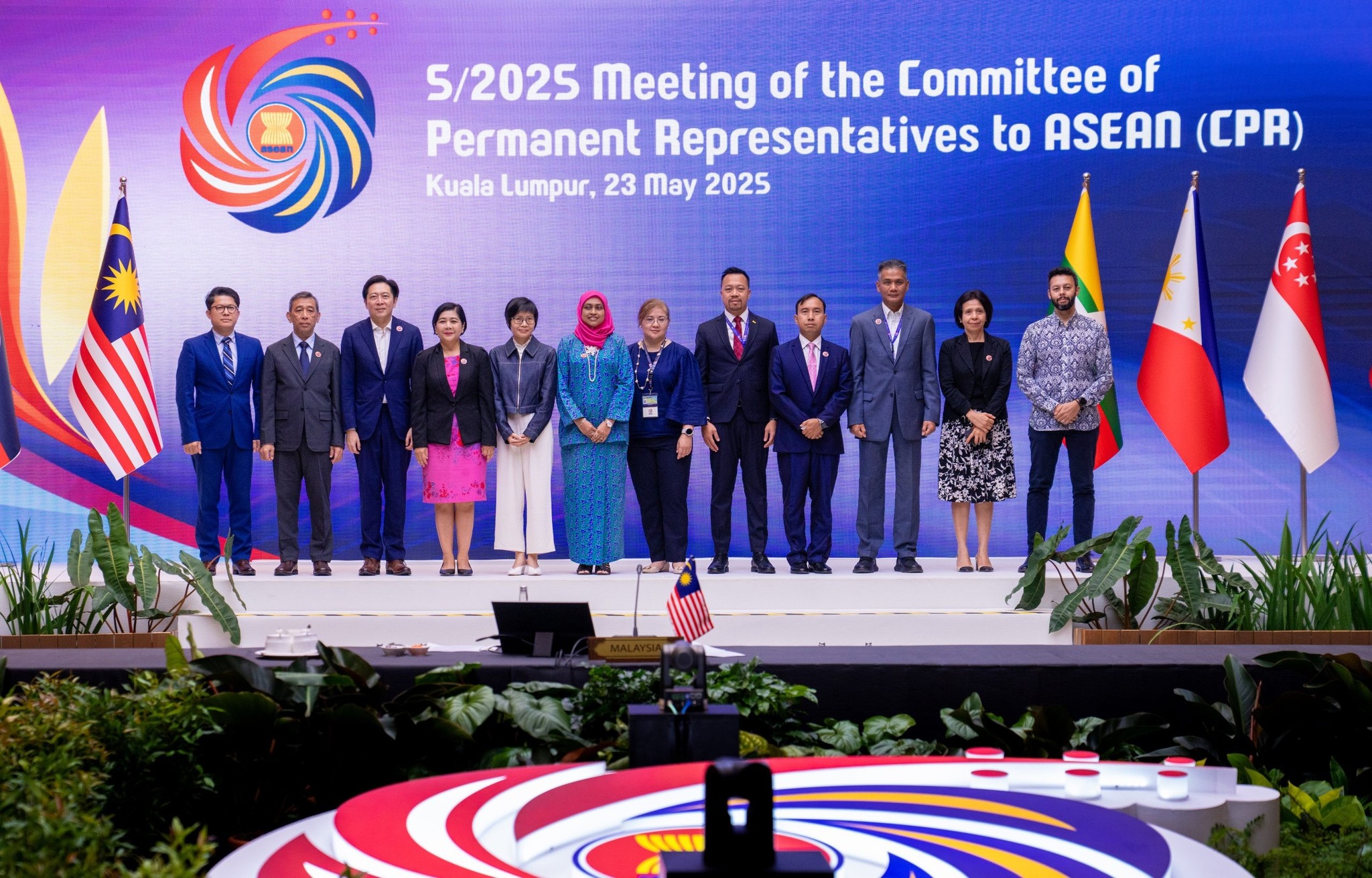 Permanent... - Permanent Mission of the Lao PDR to ASEAN