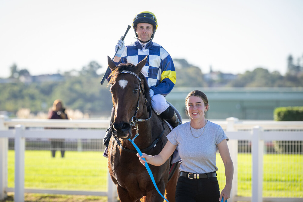 Perth Racing - Need a ride to TABtouch Perth Cup Day on Saturday 4 ...