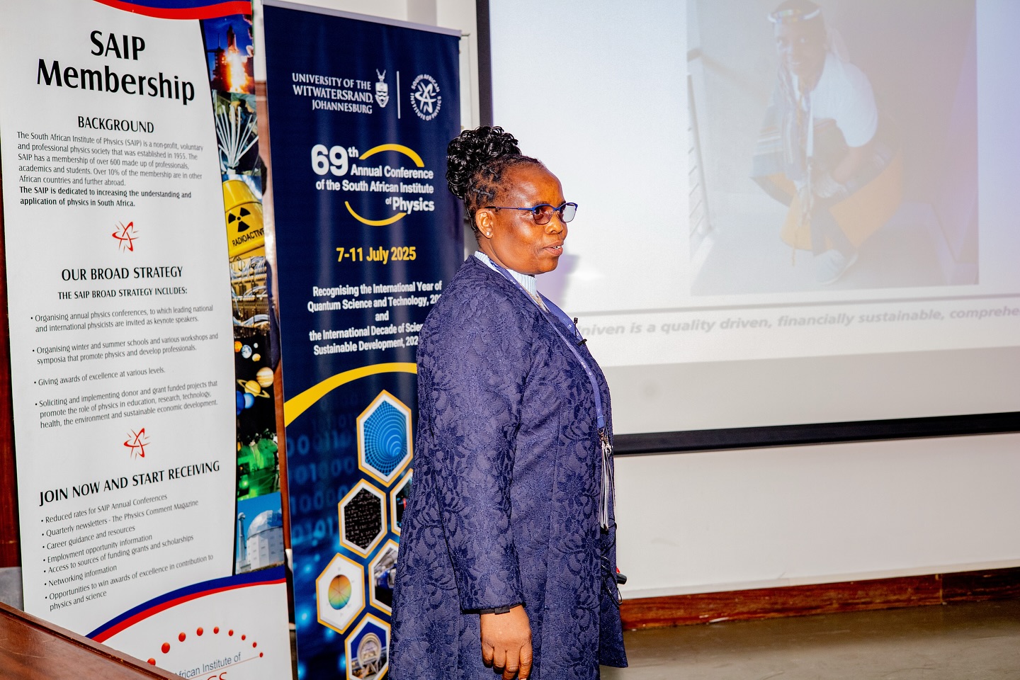 South African... - South African Institute of Physics