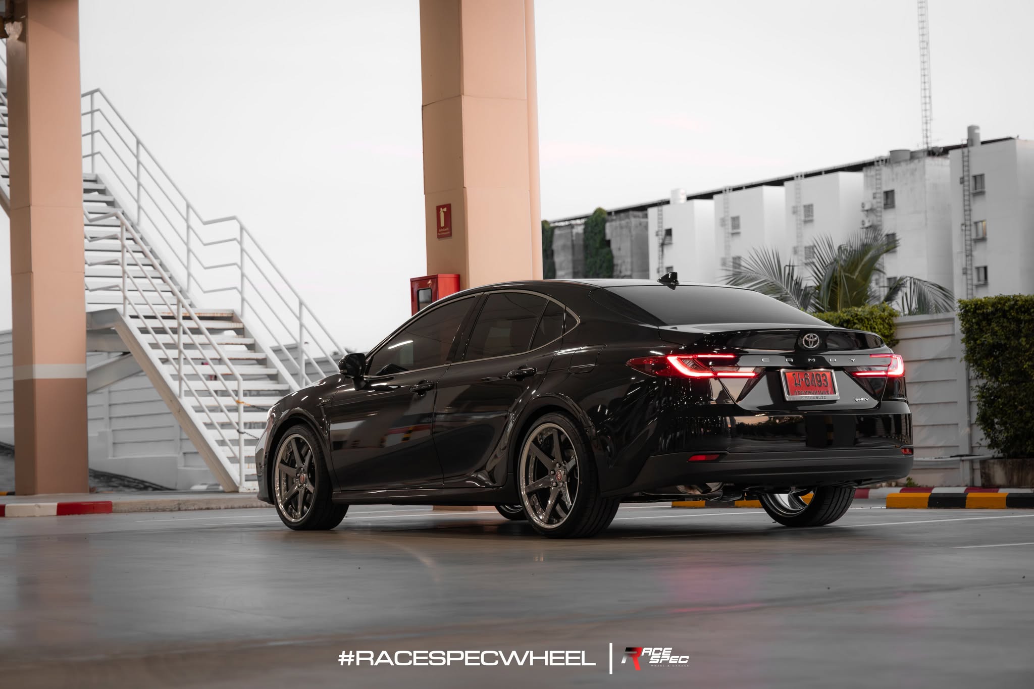 Mishimoto Quad-Tip Race Axle-Back | 2016+ Chevrolet Camaro 2.0T (MMEXH-CAM4-16AQTR)