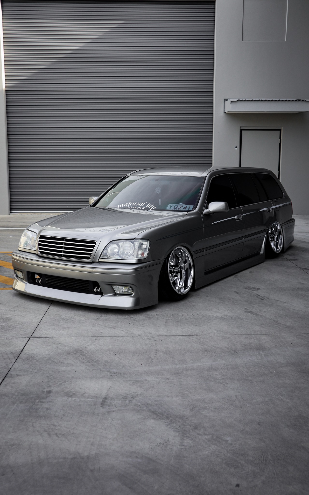 Check out Josh's JZS171 Crown featuring a few goodies supplied by