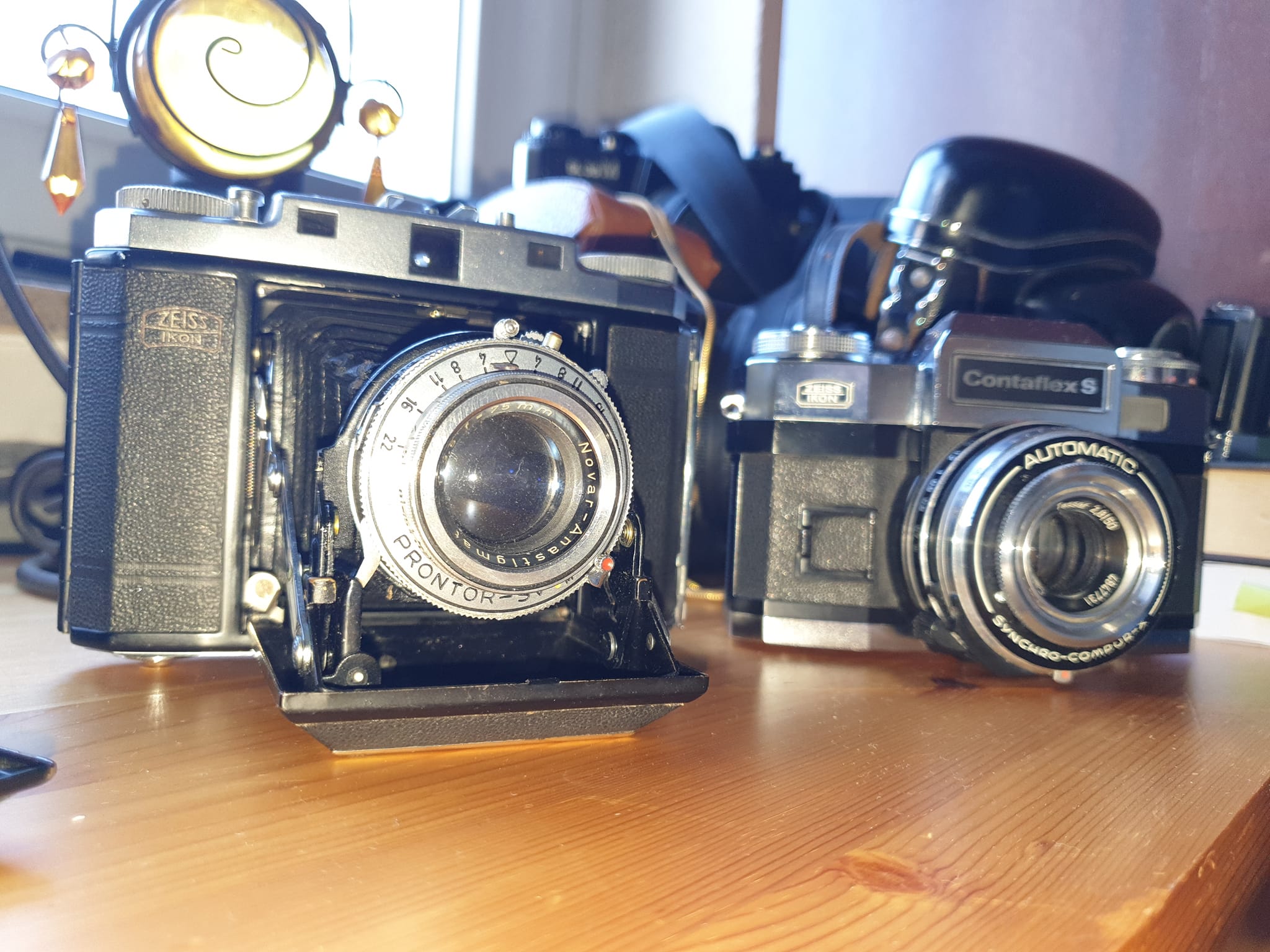 Zeiss Ikon Contarex bulk film magazine