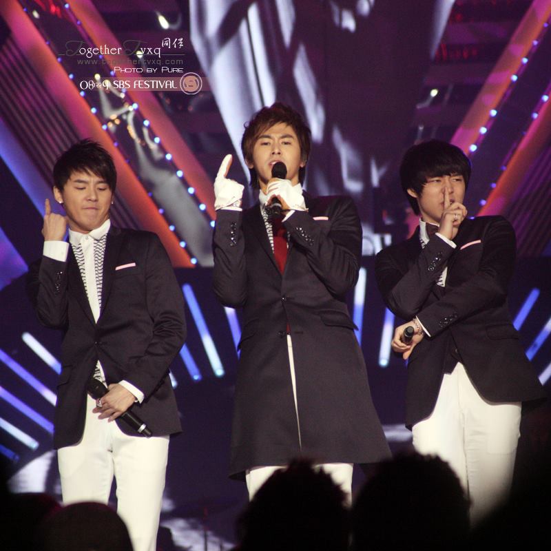 Vietsub+Kara] Tohoshinki 4th Live Tour 2009 The Secret Code in
