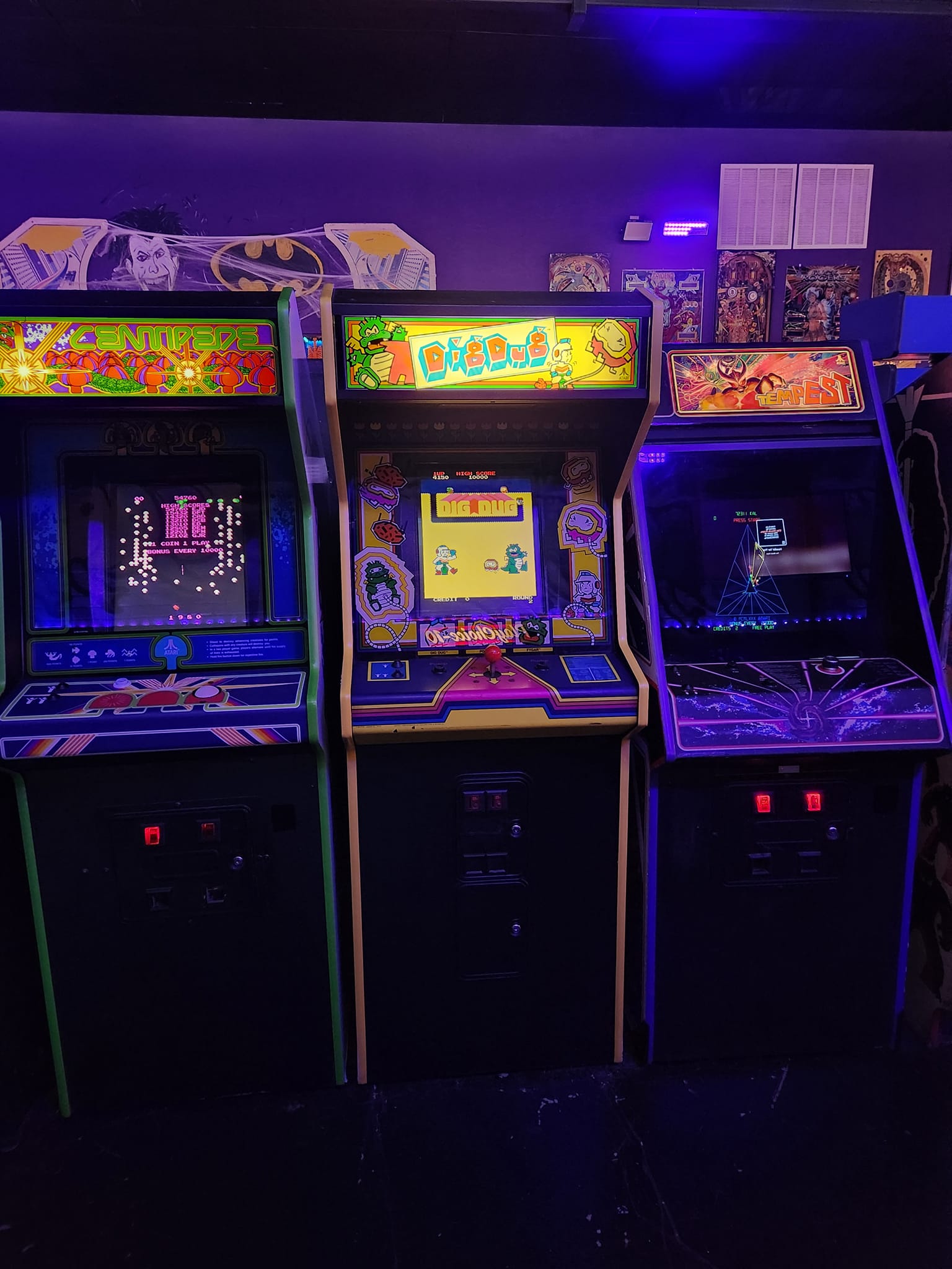 The new arcade in Dugger has antique arcade games