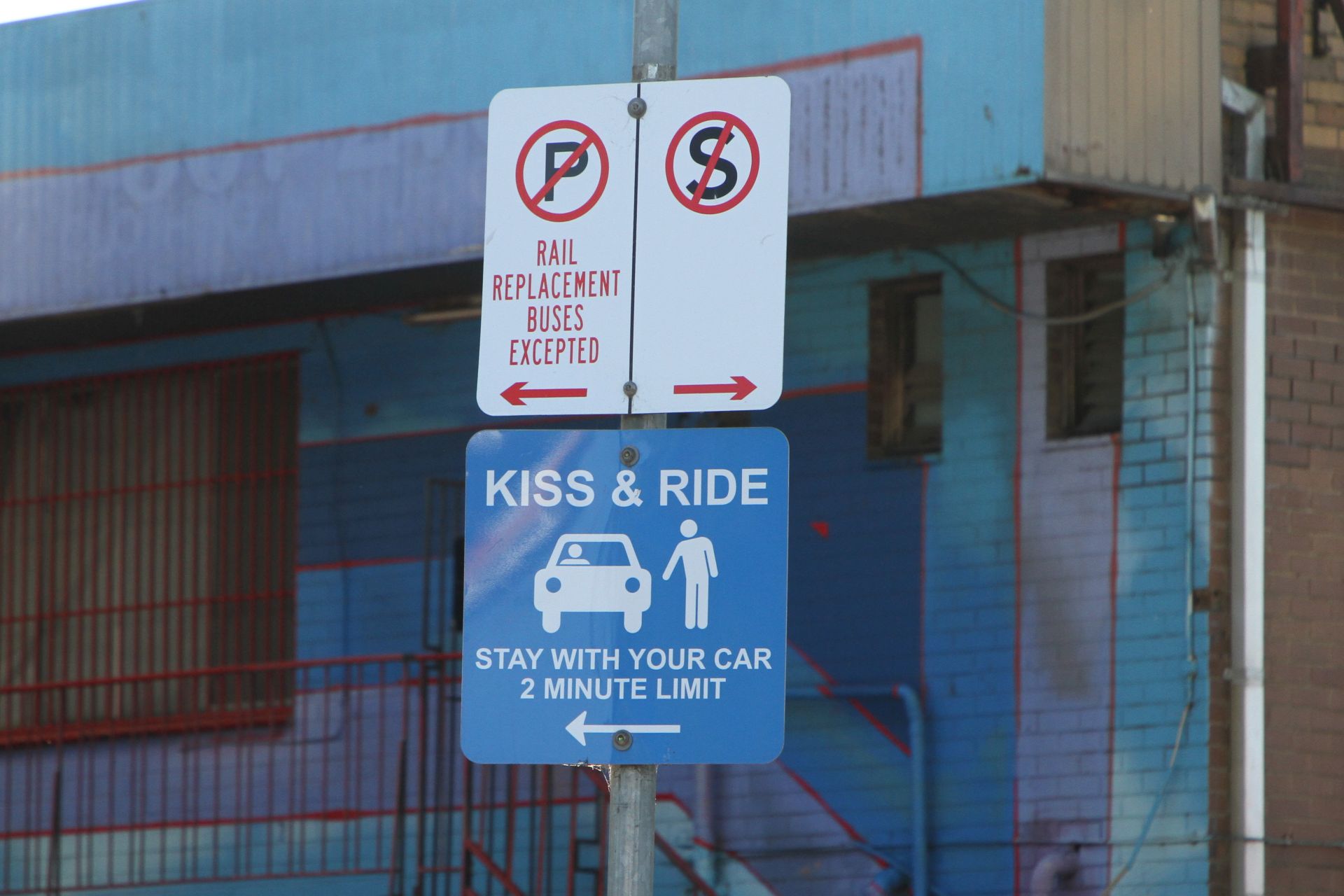 Wongm's - On this day 1 year ago, 22 March 2024: 'No parking rail ...