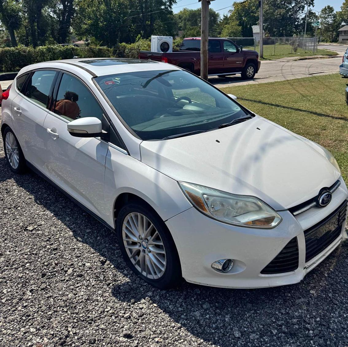 OEM 2012 Ford Focus Owner's Manual – Titanium, SEL, SE, S, Sport Sedan & Hatchback