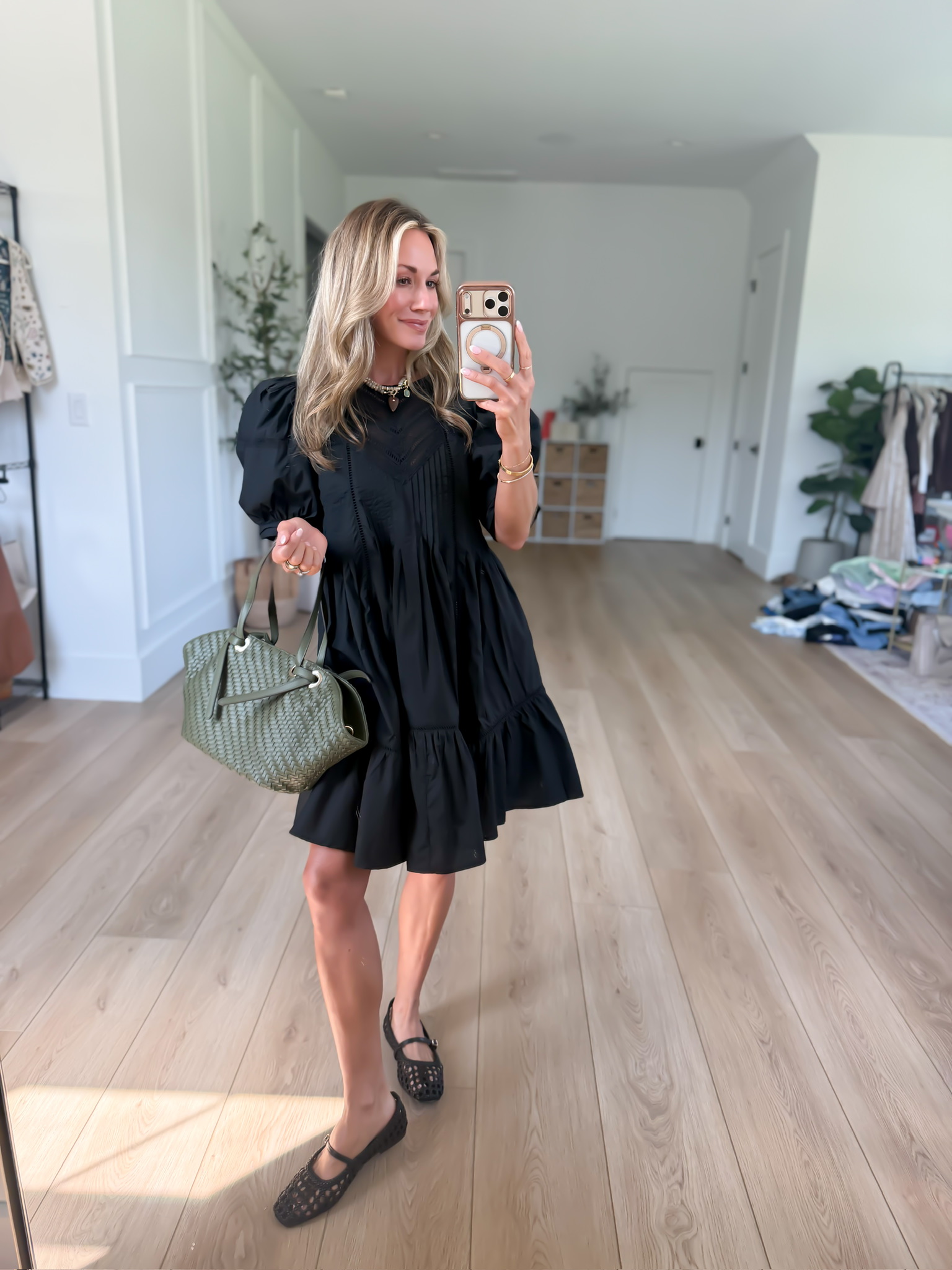 A little black dress that does all the work for you! The puff sleeves and feminine details make this one feel so much more special than your basic LBD. Such a cute