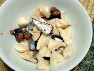 地域活性たからいち 茨城県といえば 納豆 というイメージがありますが 県東地域でしか食べない郷土料理があります ごさい漬け という漬け物なのですが 材料は サンマ 大根 塩 のいたってシンプルな内容なのですが 侮ってはいけません 鹿島灘沿岸の保存