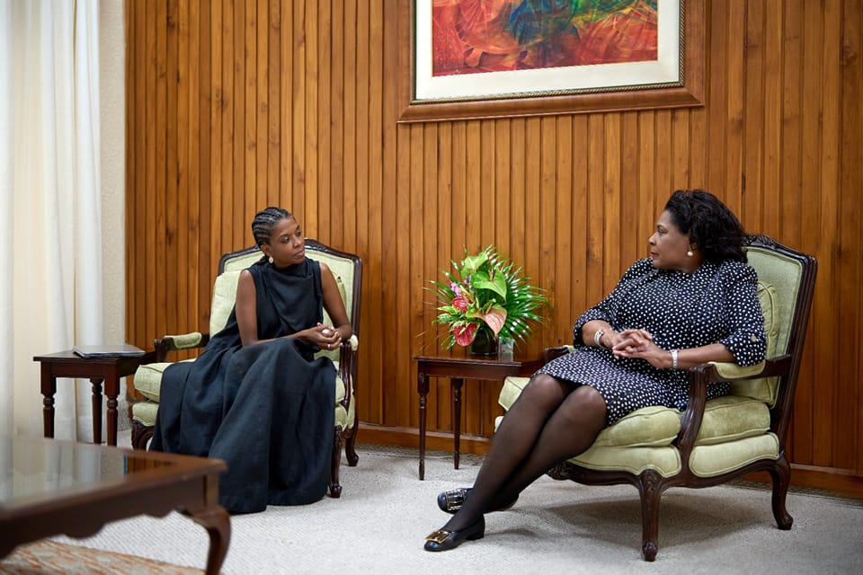 I955 - Our very own Ardene Sirjoo in conversation with President Paula ...