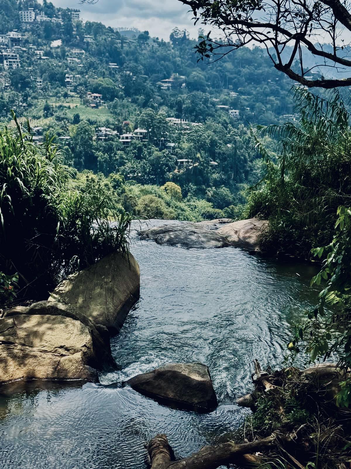 Island of Paradise - Travel Sri Lanka | Colombo