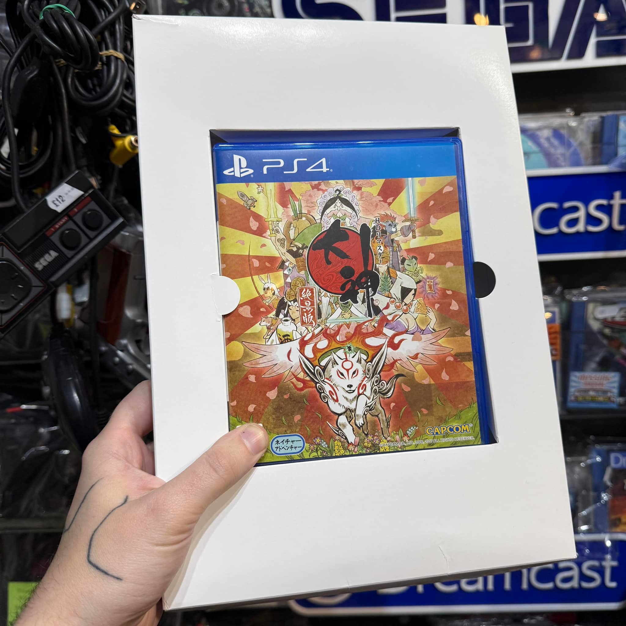 Okami PS4 Special Edition Comes with a B2 size poster, a lovely 