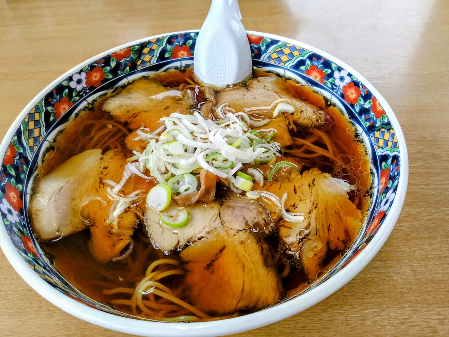 今日のラー活ラ活??りんさんに来ました?最近はまってる醤油ラーメン 