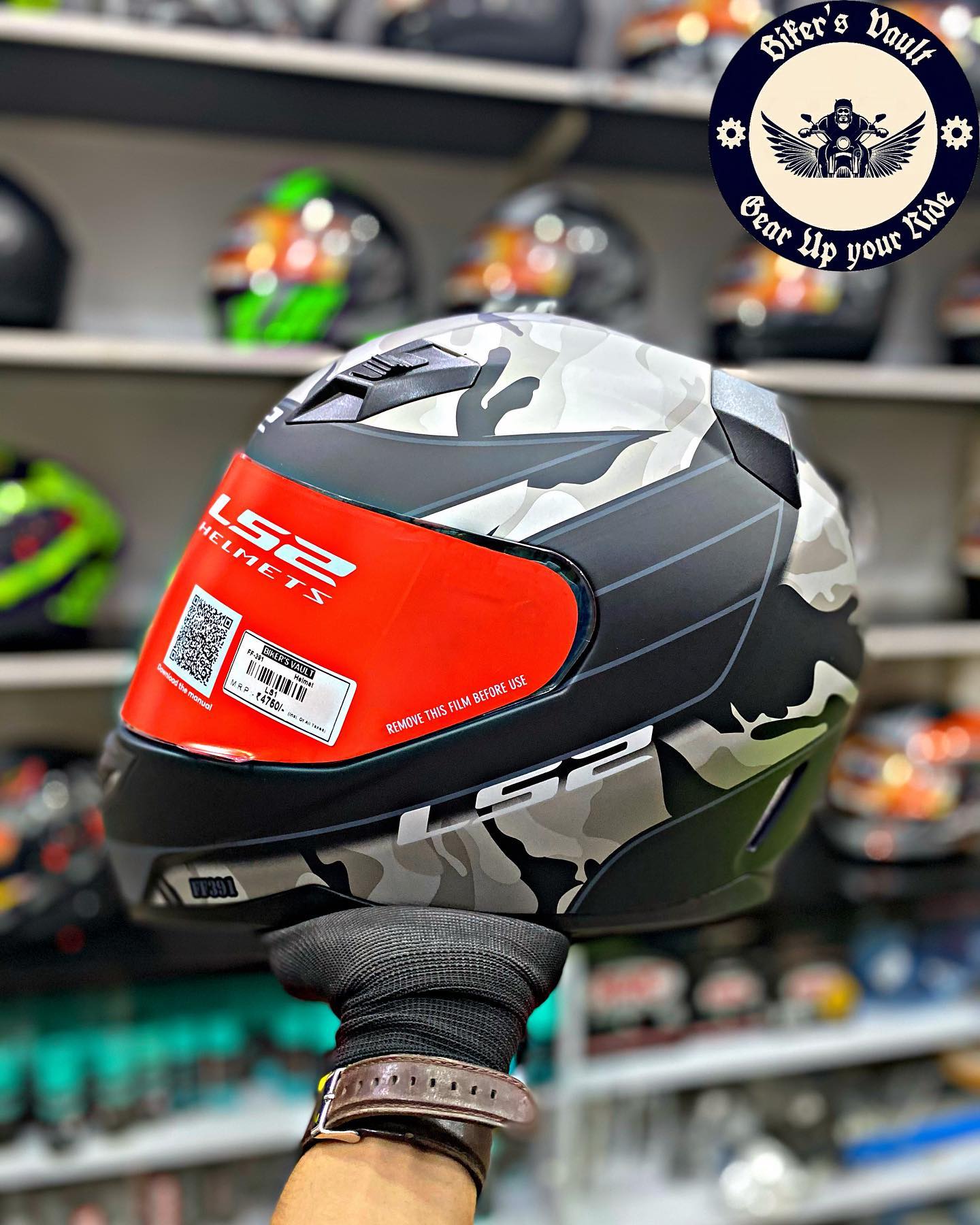 ls2 ff391 helmet AFTERMARKET VISOR COMPATIBLE WITH FF352/ FF391/FF802 HELMETS. ( MO  VISORWALA Easy removal system for the side padding of the helmet in case of emergency AFTERMARKET NIGHT VISION VISOR -