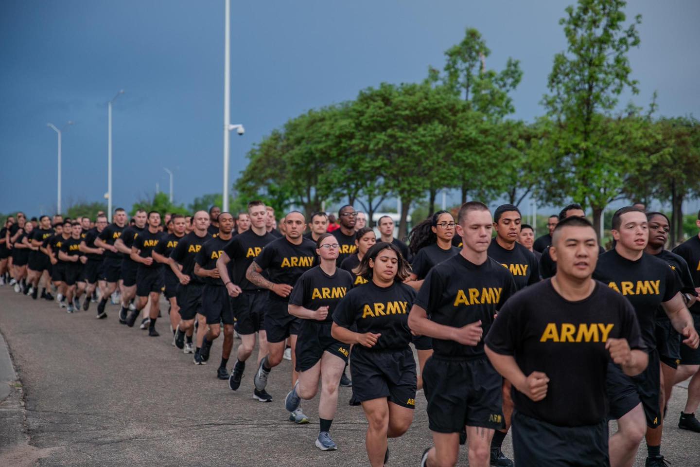 1st Infantry Division added a new... - 1st Infantry Division