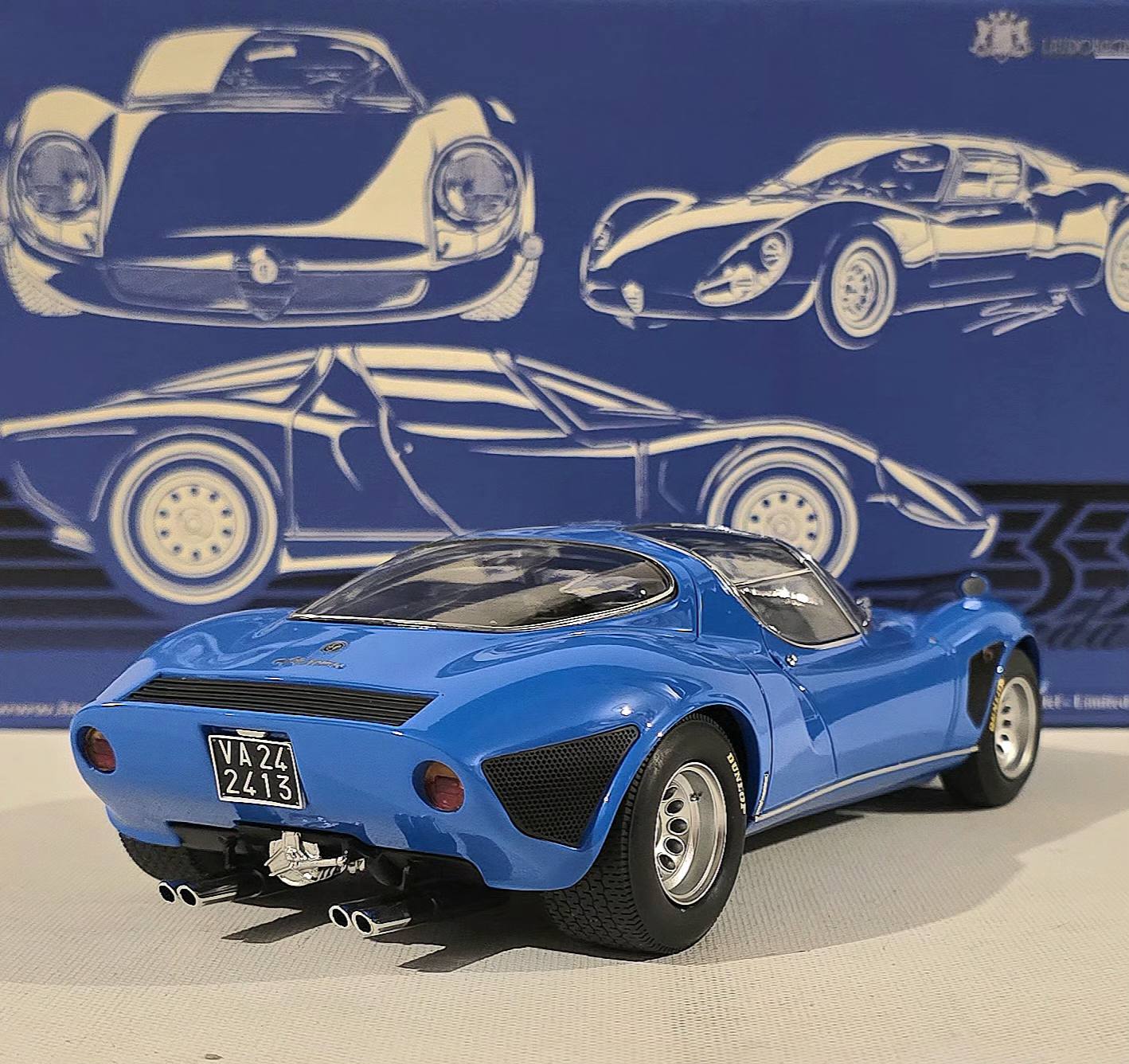 Alfa Romeo 33 Stradale 1967 1/18 Laudoracing.