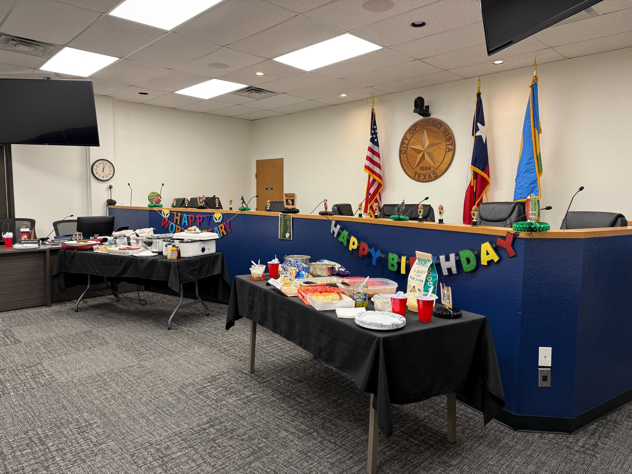 🎉 Q3 Tailgate Huddle Recap! 🎉 The... - City of Lago Vista | Facebook