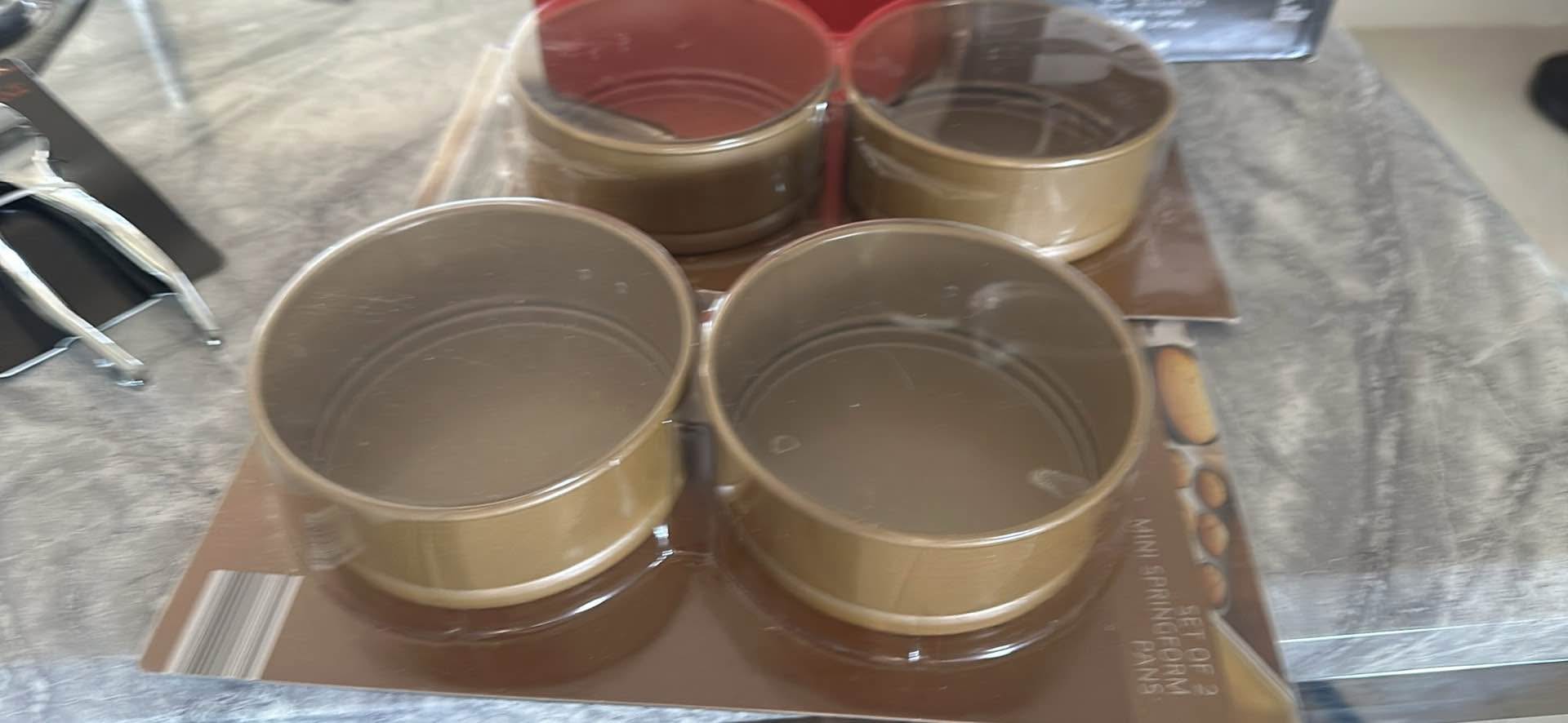 Small cake pans perfect for small cakes 12x 4.7cm whole lot - Bakeware ...