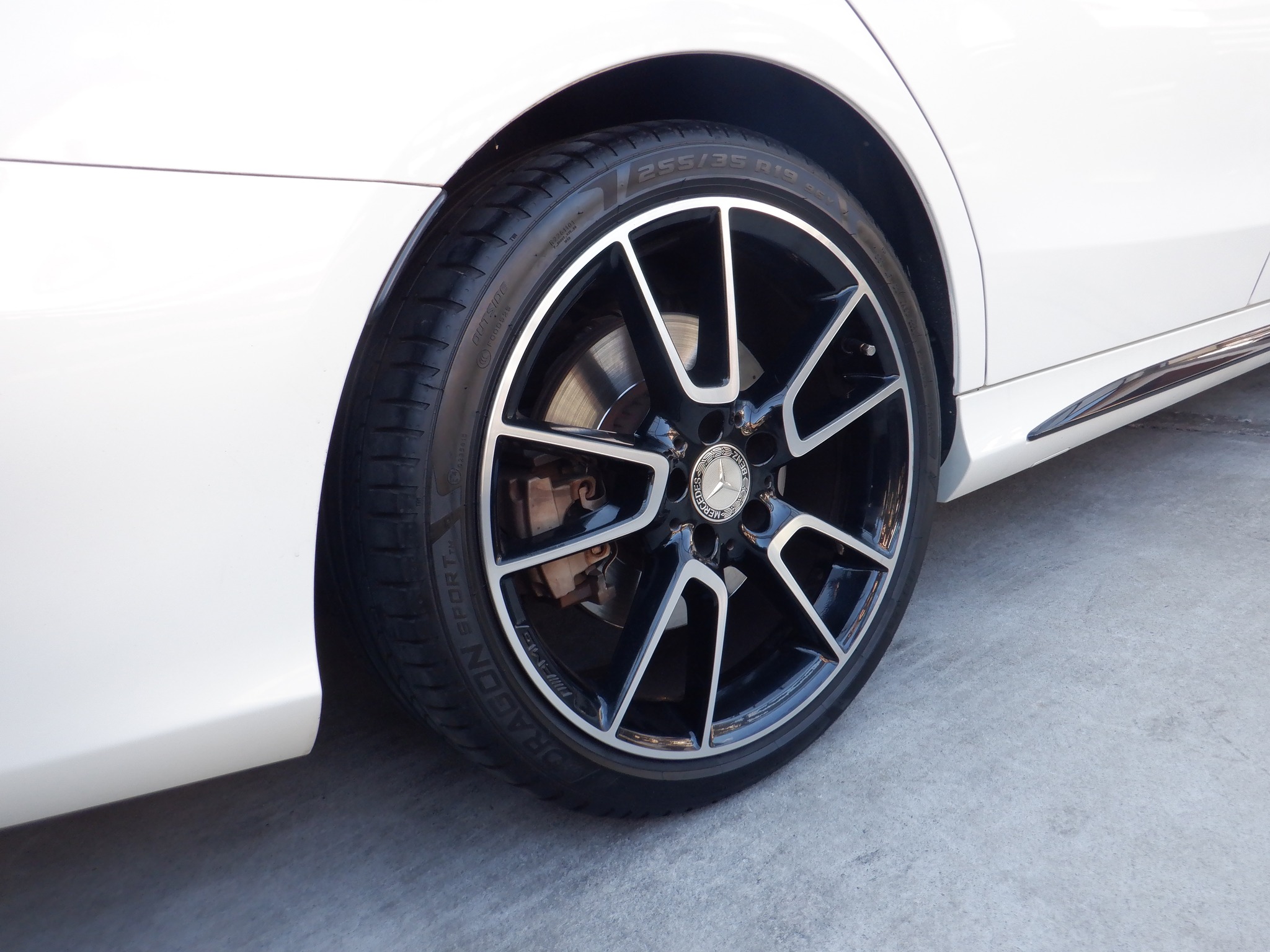 BMW X3 スタッドレスタイヤ 245/50 R19 4本セット 外車でチェーンって 
