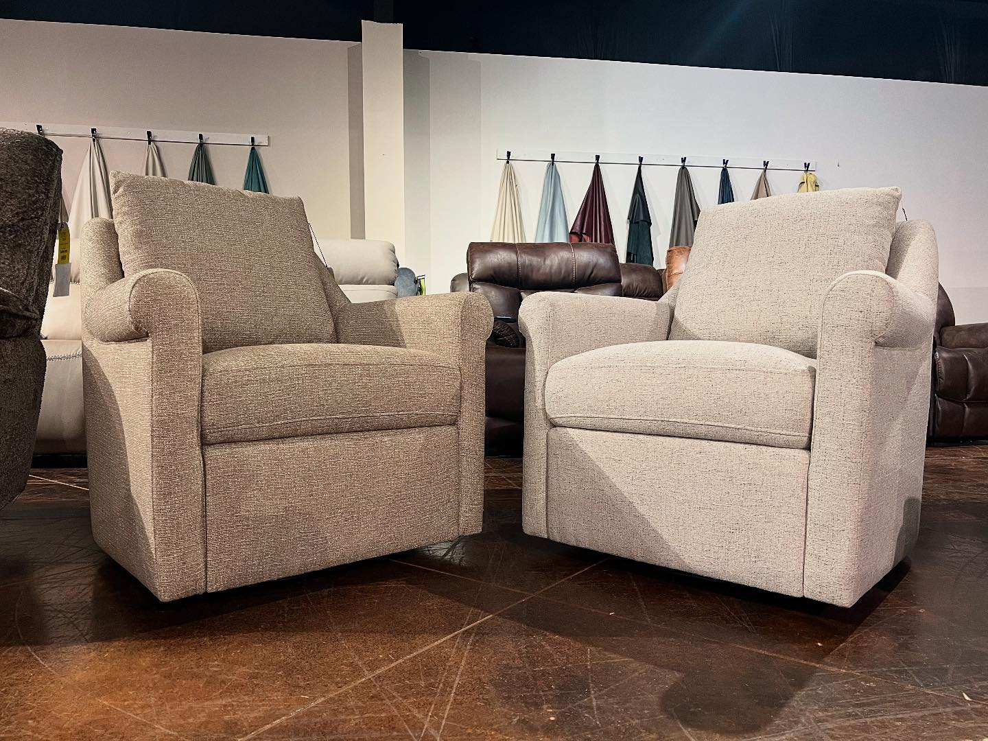 TD's - These gorgeous swivel chairs are on sale Now for $499 ...